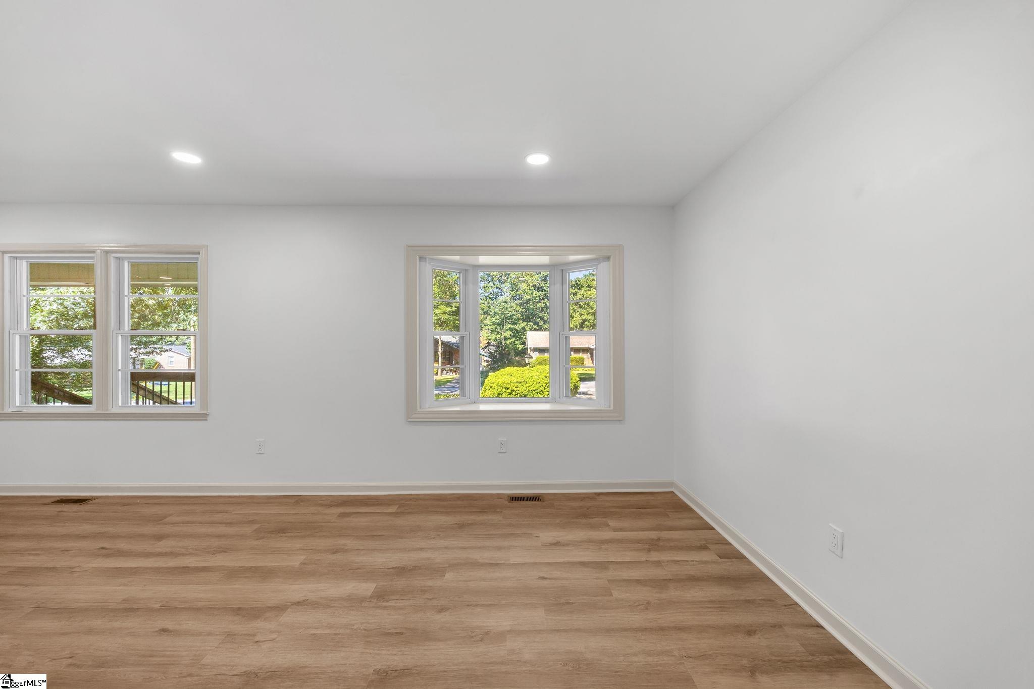 13 Bedford Lane Taylors, SC 29687