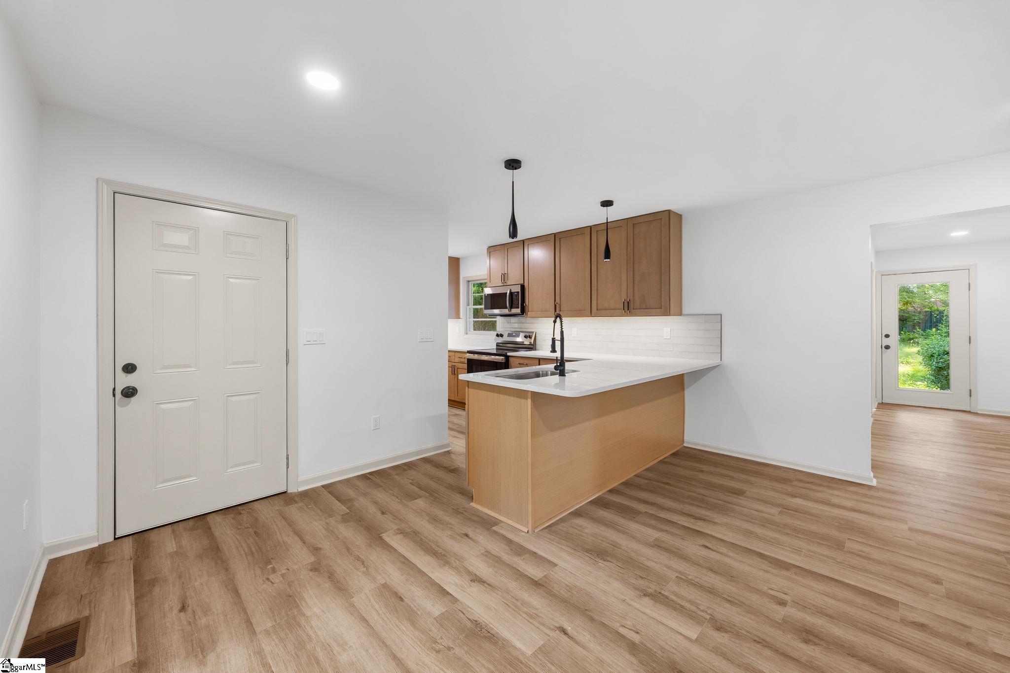 13 Bedford Lane Taylors, SC 29687