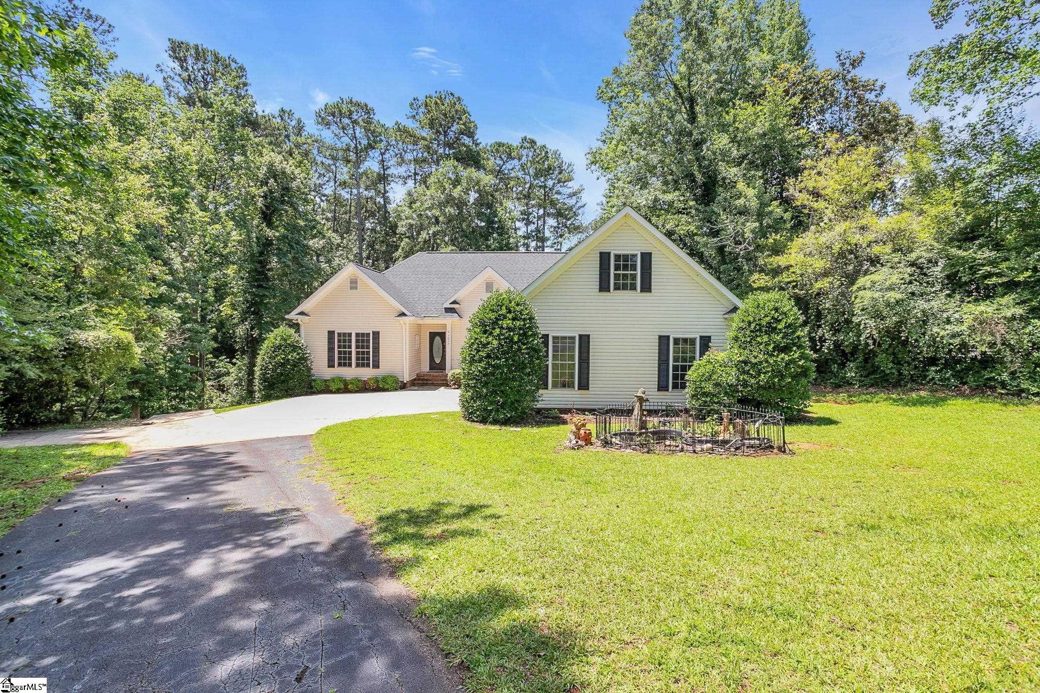1017 Cove Circle Anderson, SC 29626
