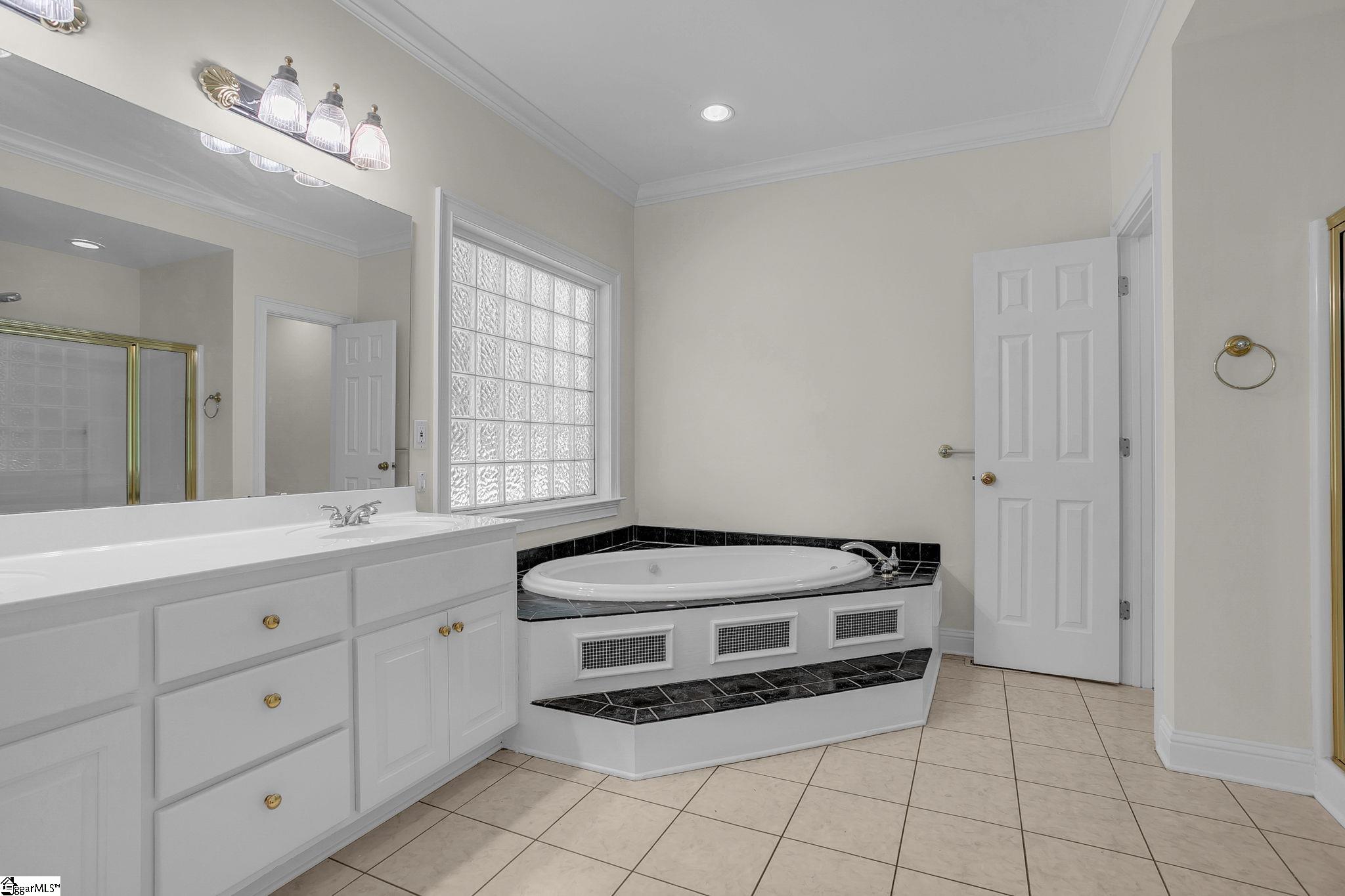 1017 Cove Circle Anderson, SC 29626