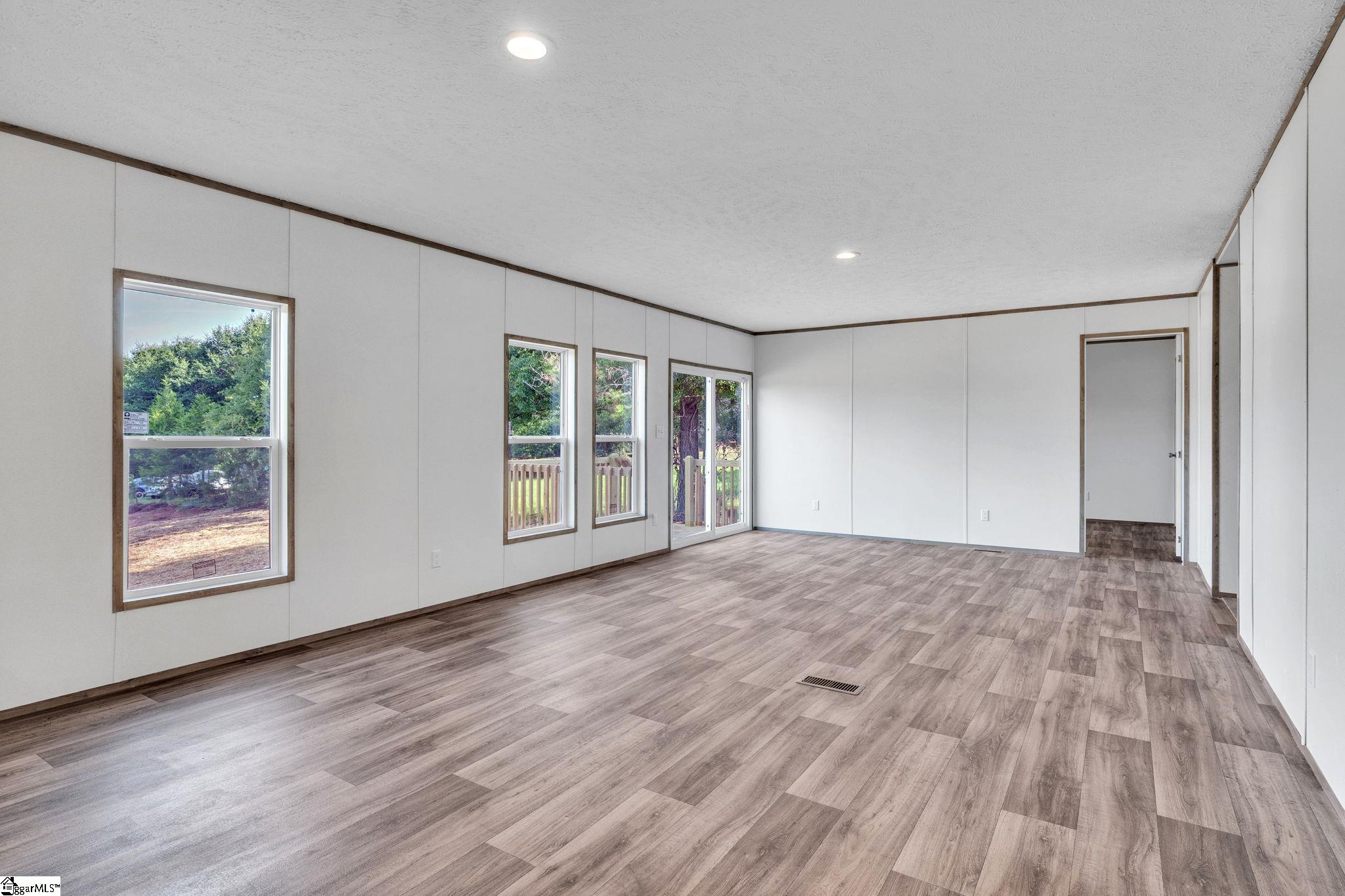 1120 Evergreen Church Road Starr, SC 29684