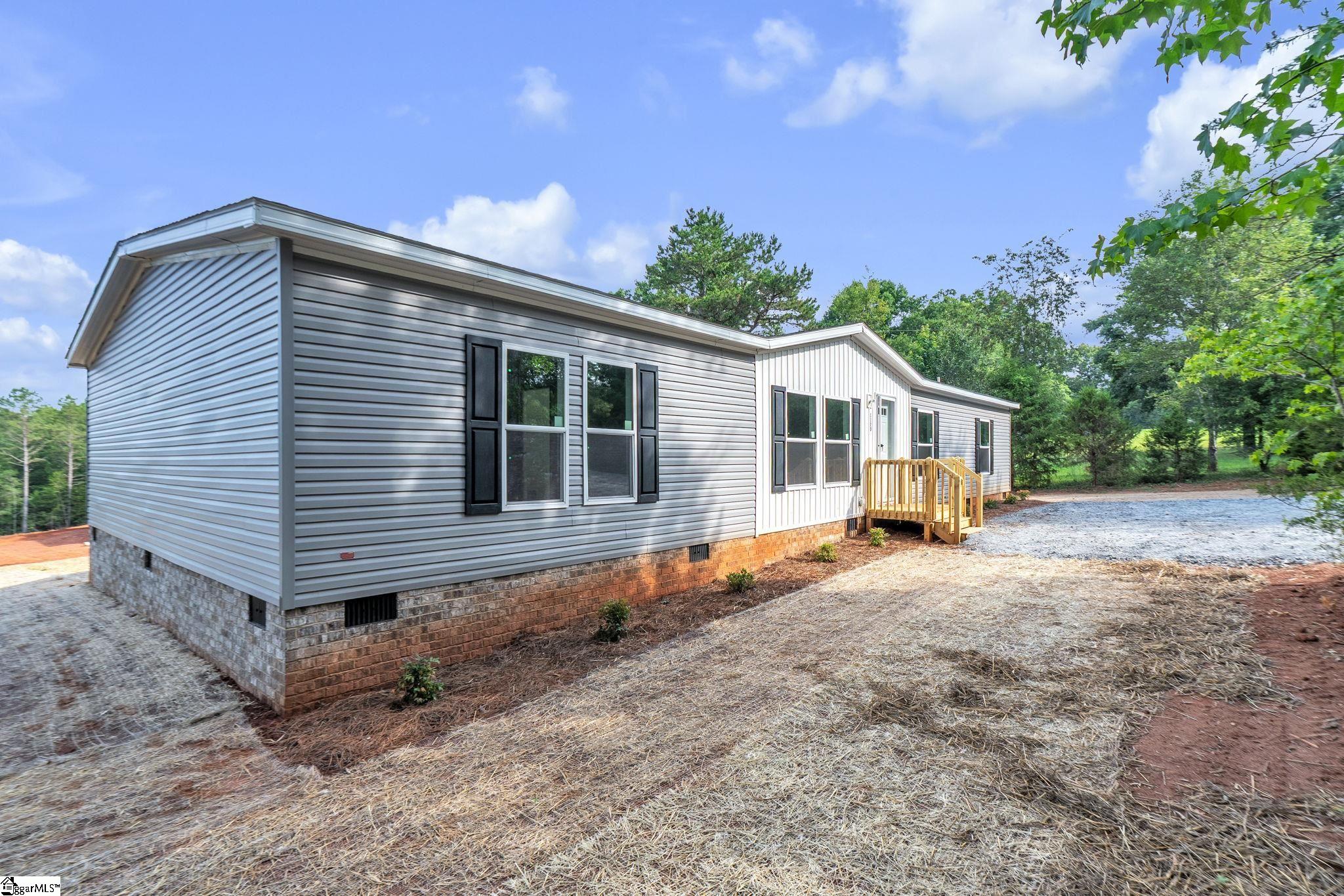 1120 Evergreen Church Road Starr, SC 29684