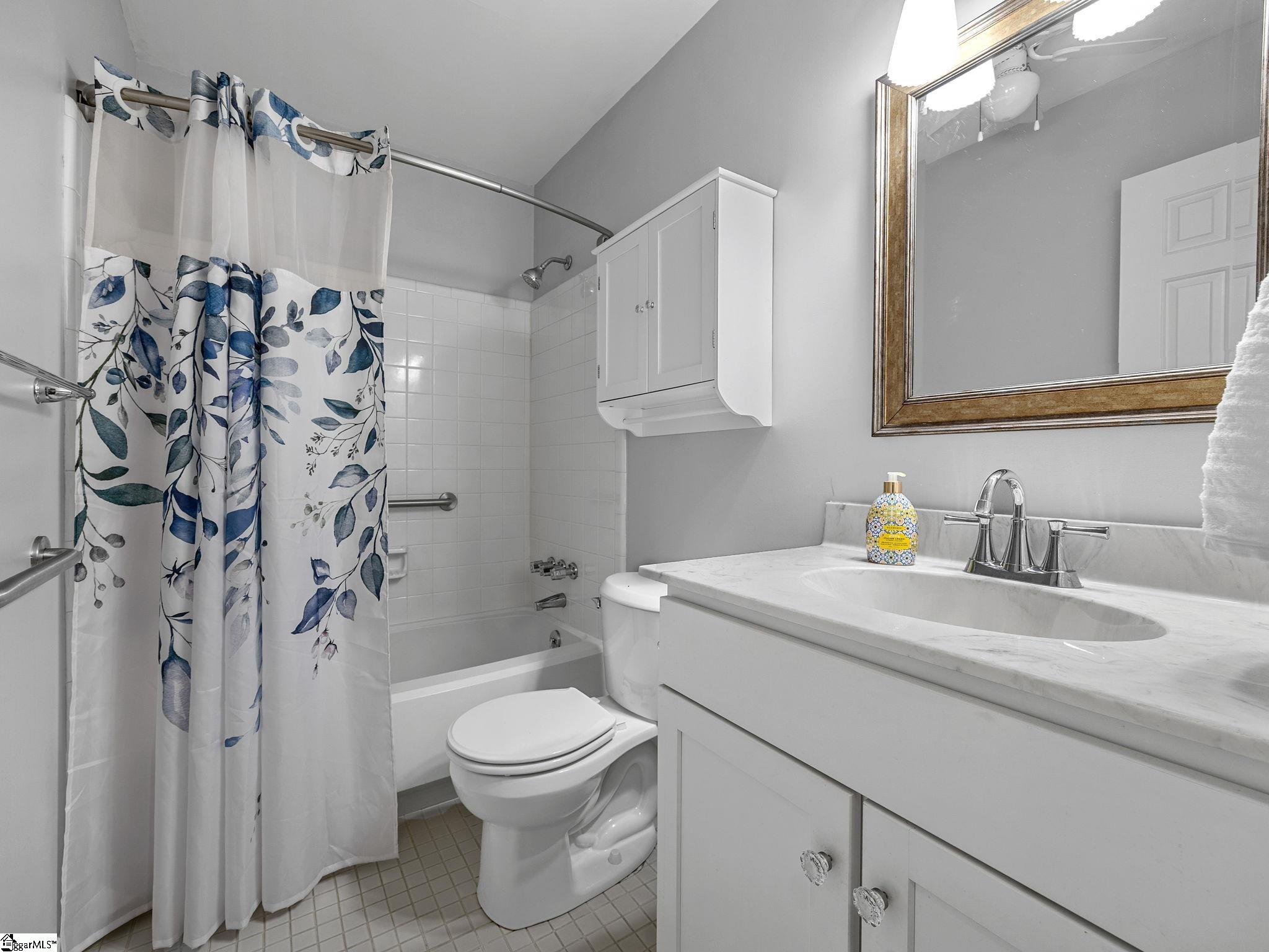 106 Buckstone Lane Spartanburg, SC 29307
