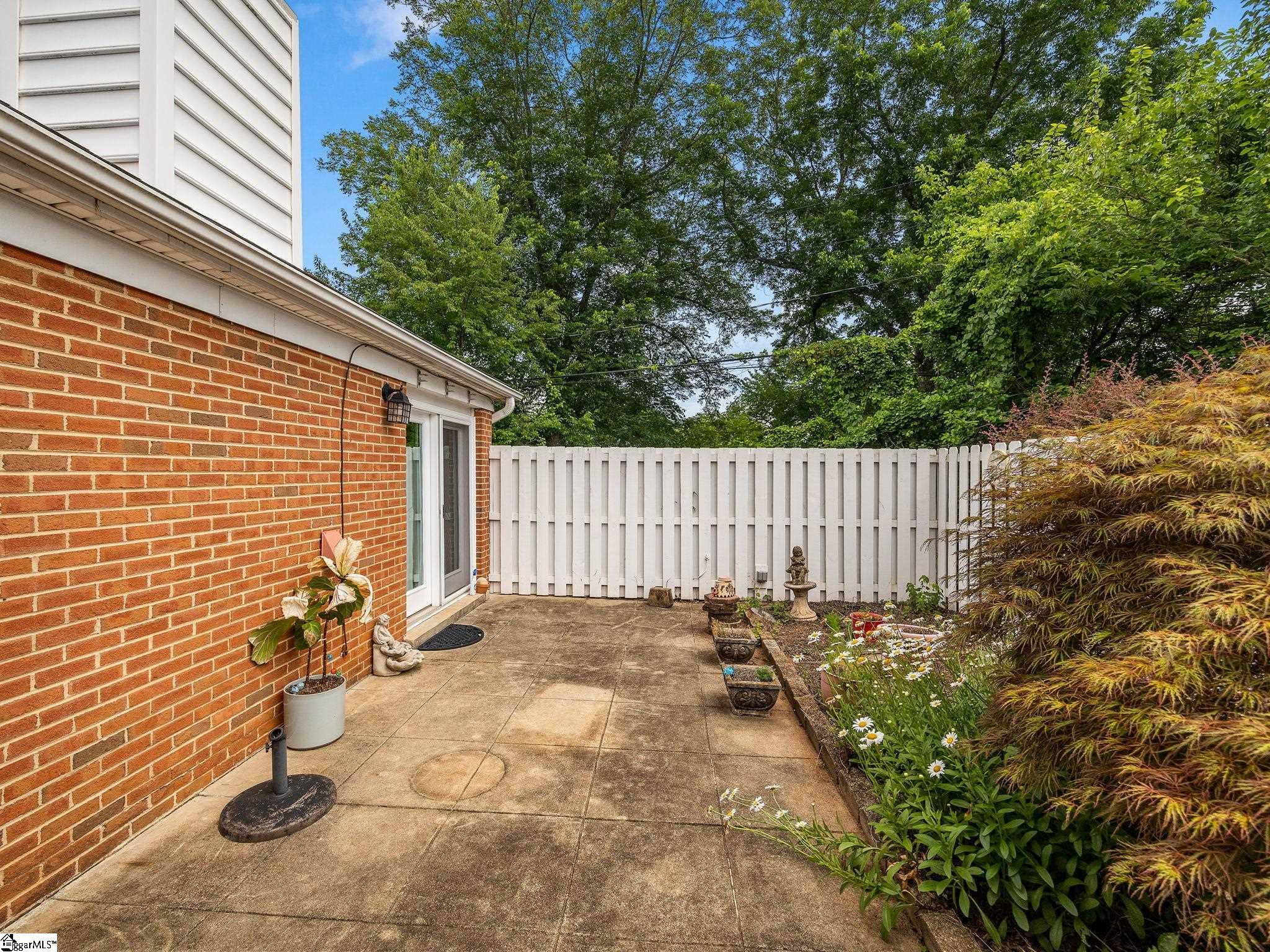 106 Buckstone Lane Spartanburg, SC 29307