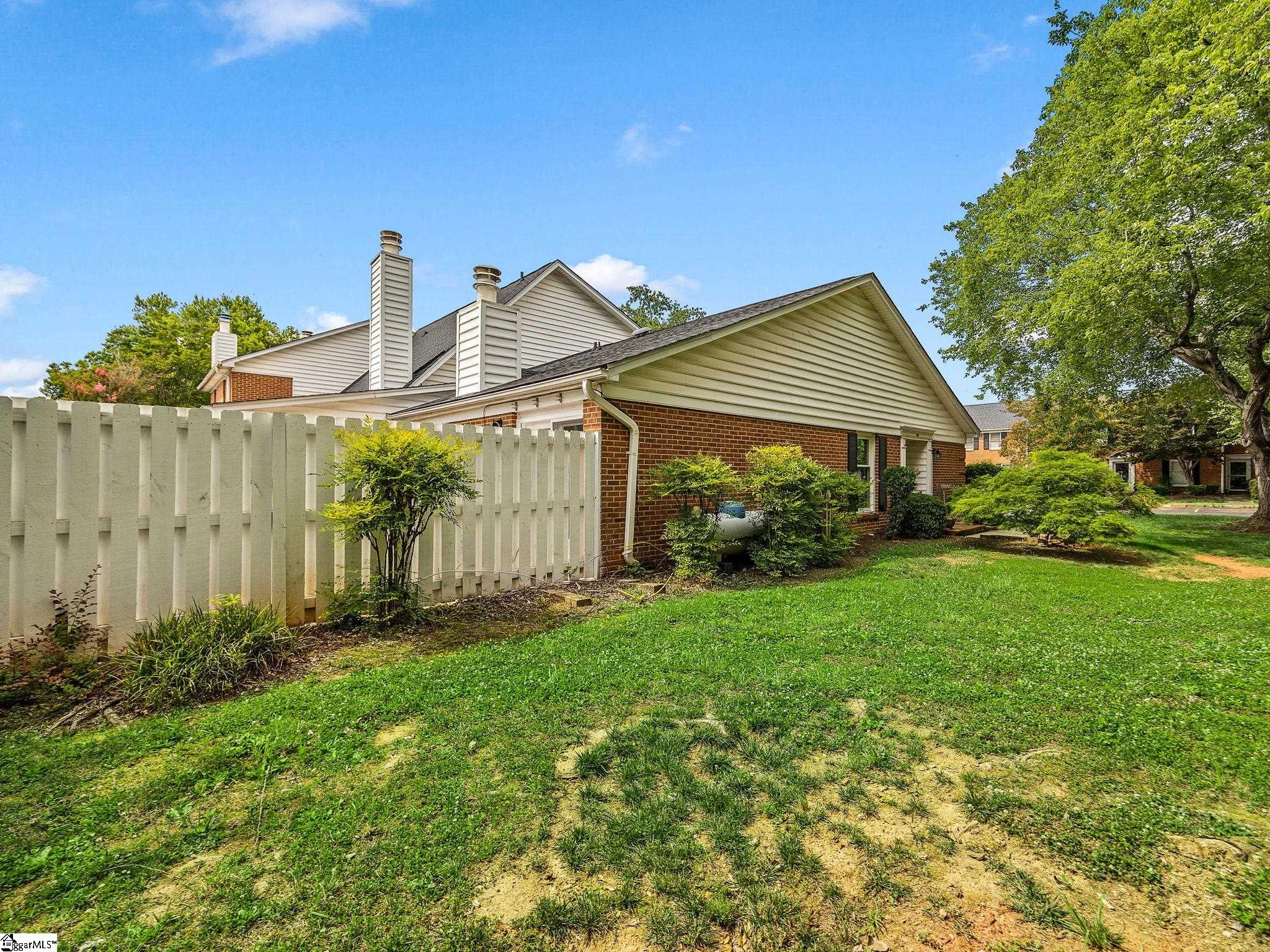 106 Buckstone Lane Spartanburg, SC 29307