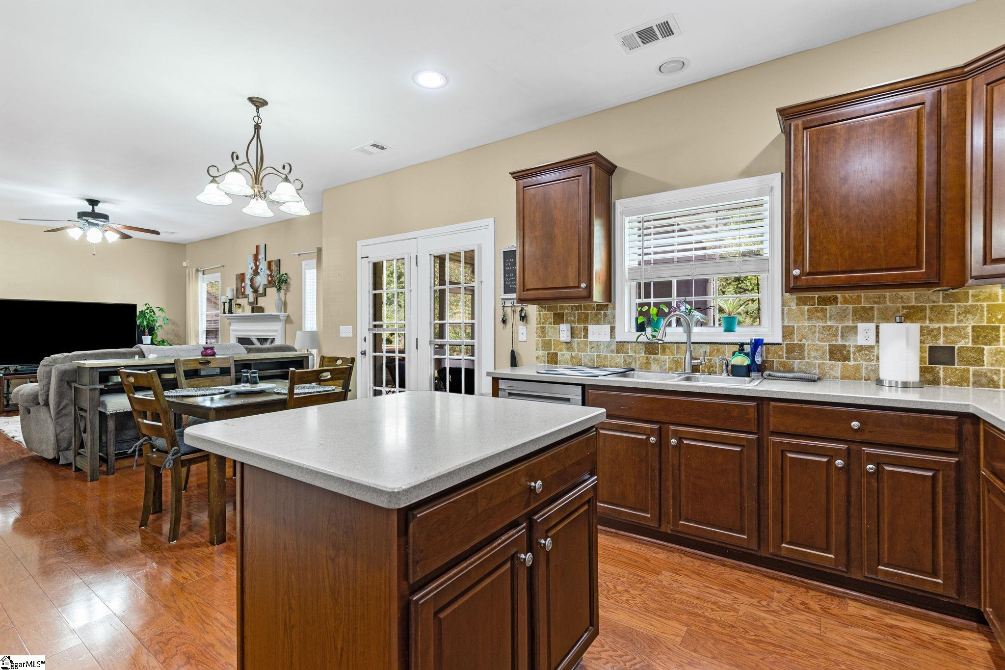 184 Heritage Point Drive Simpsonville, SC 29681