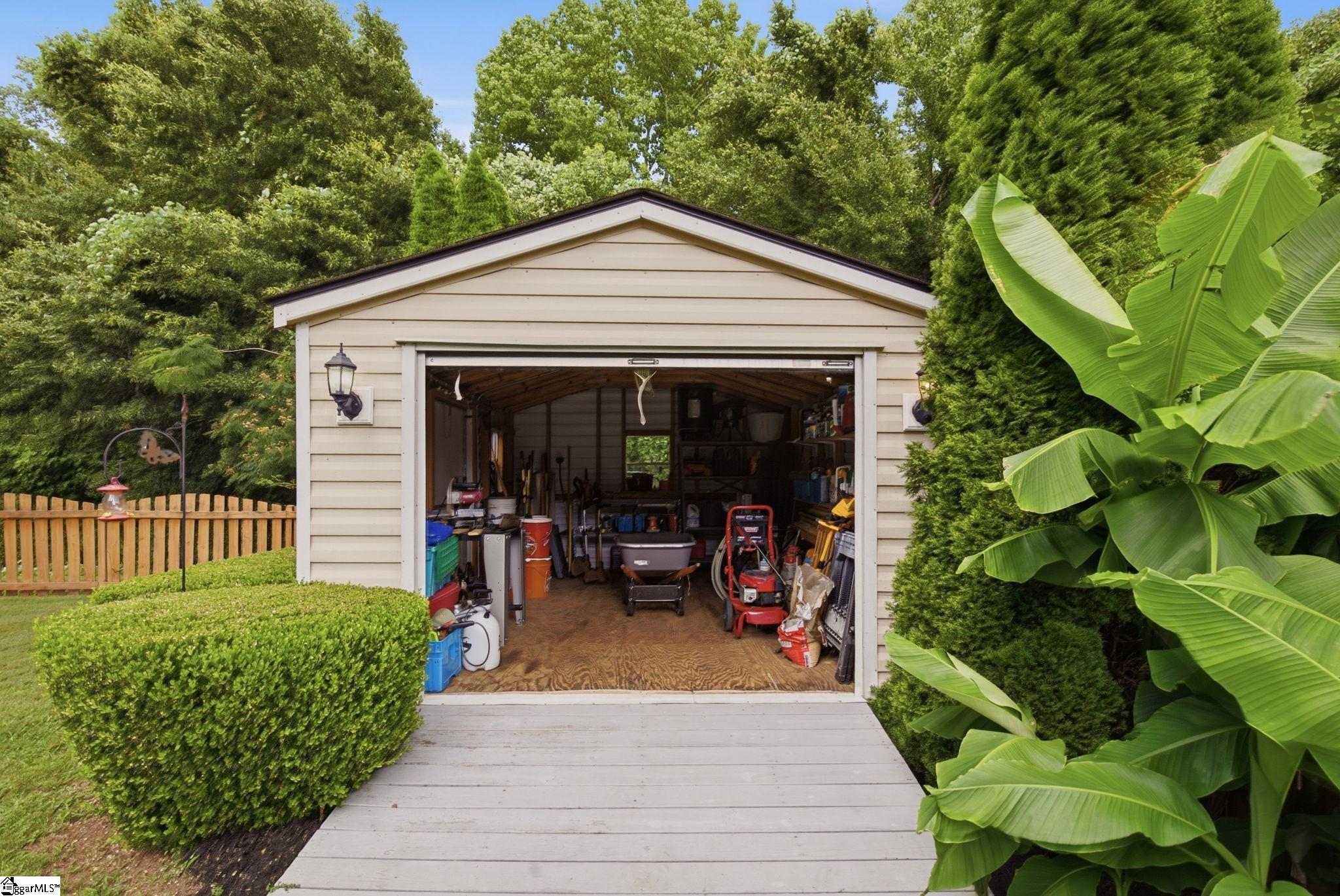 184 Heritage Point Drive Simpsonville, SC 29681