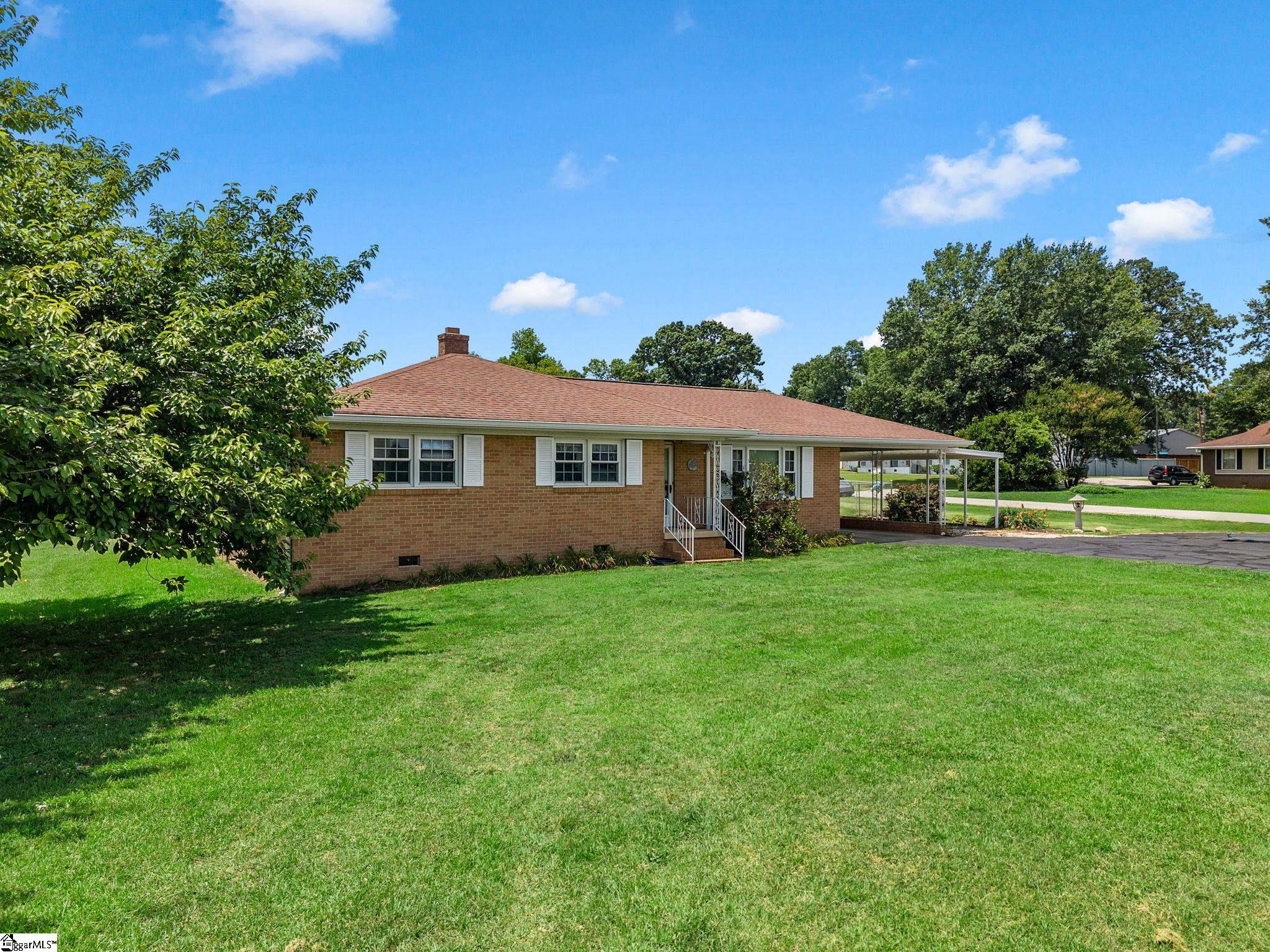 112 Oakwood Drive Lyman, SC 29365