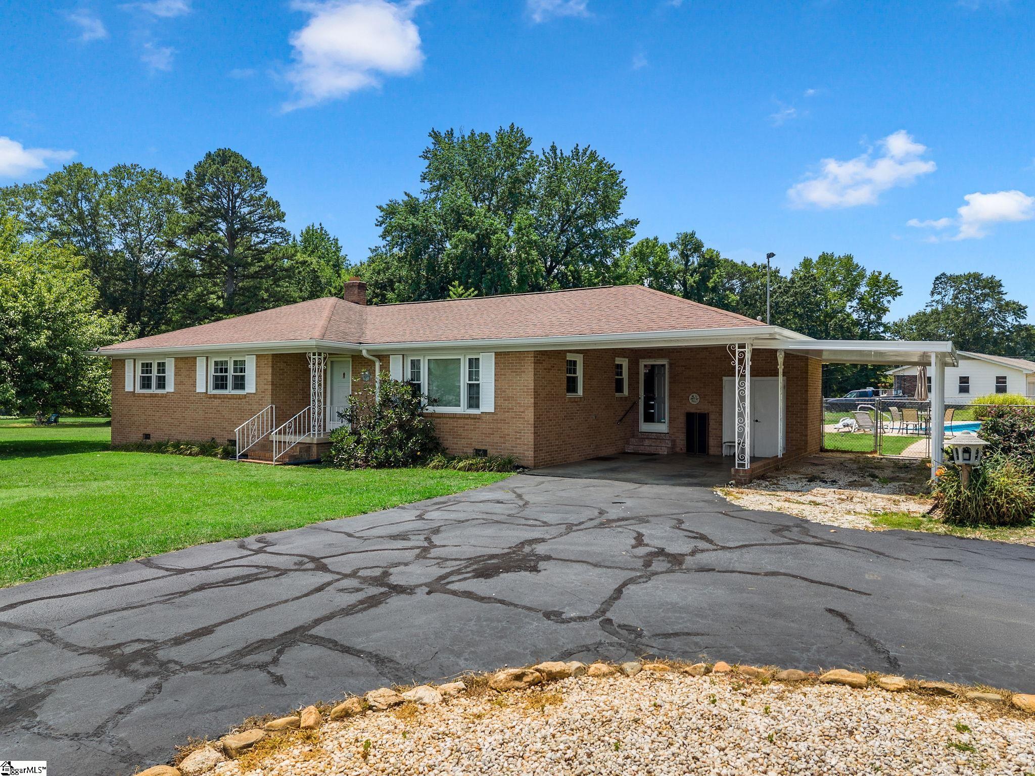 112 Oakwood Drive Lyman, SC 29365
