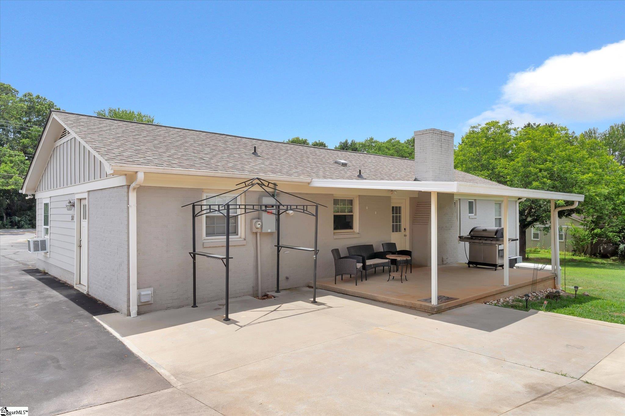 3202 Locust Hill Road Taylors, SC 29687