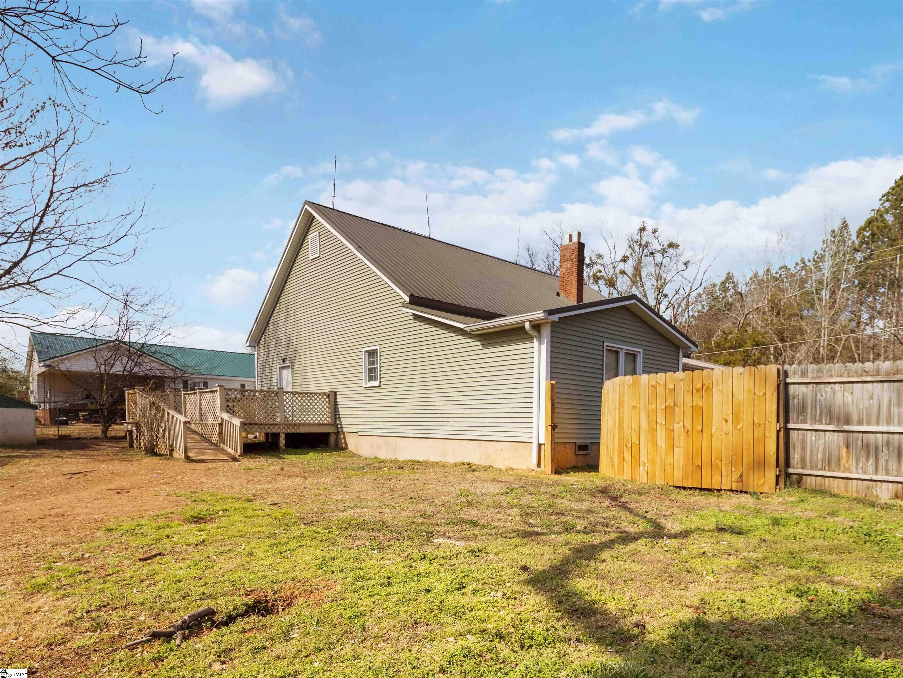 8768 Highway 92 Enoree, SC 29335