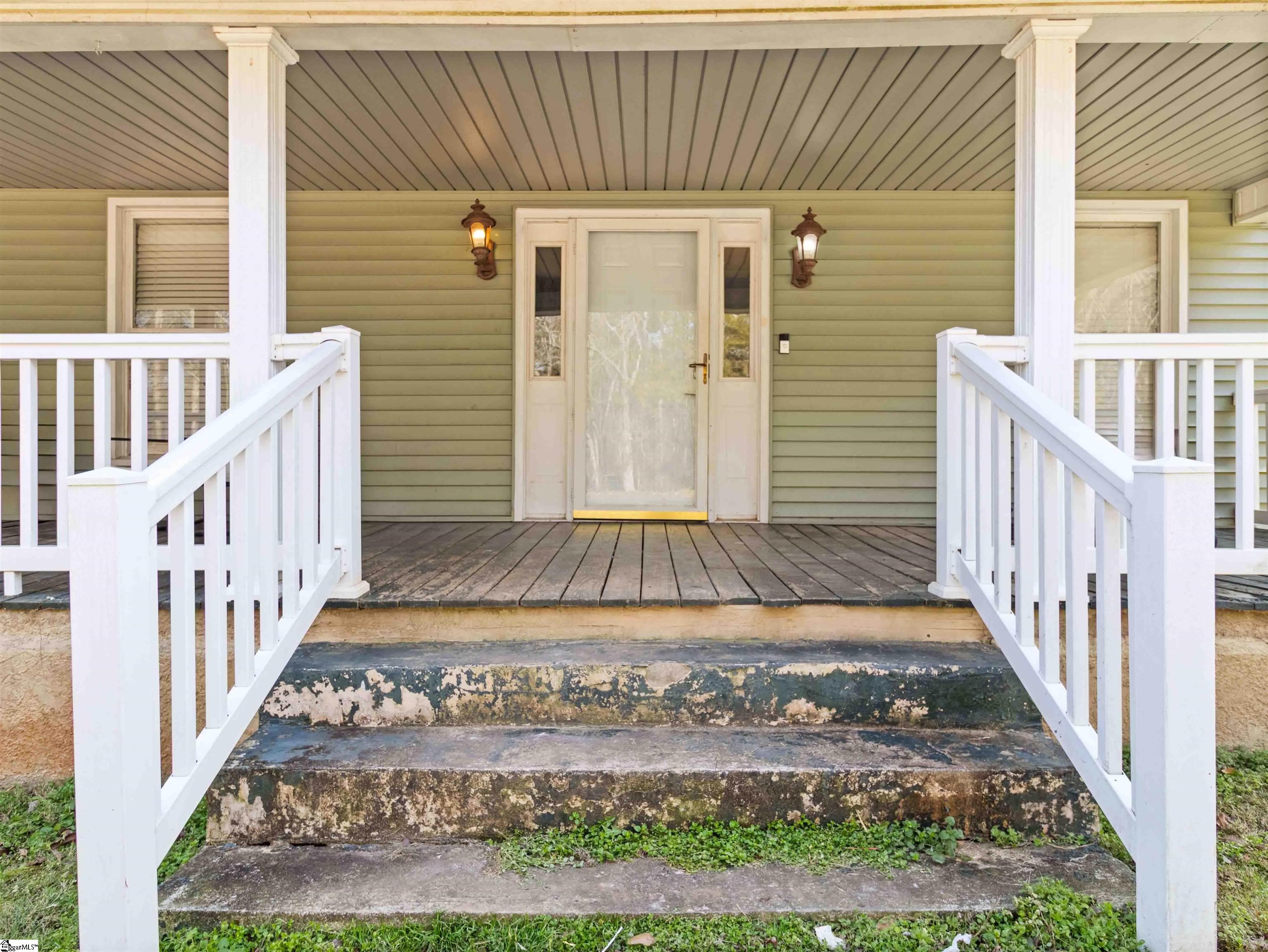 8768 Highway 92 Enoree, SC 29335