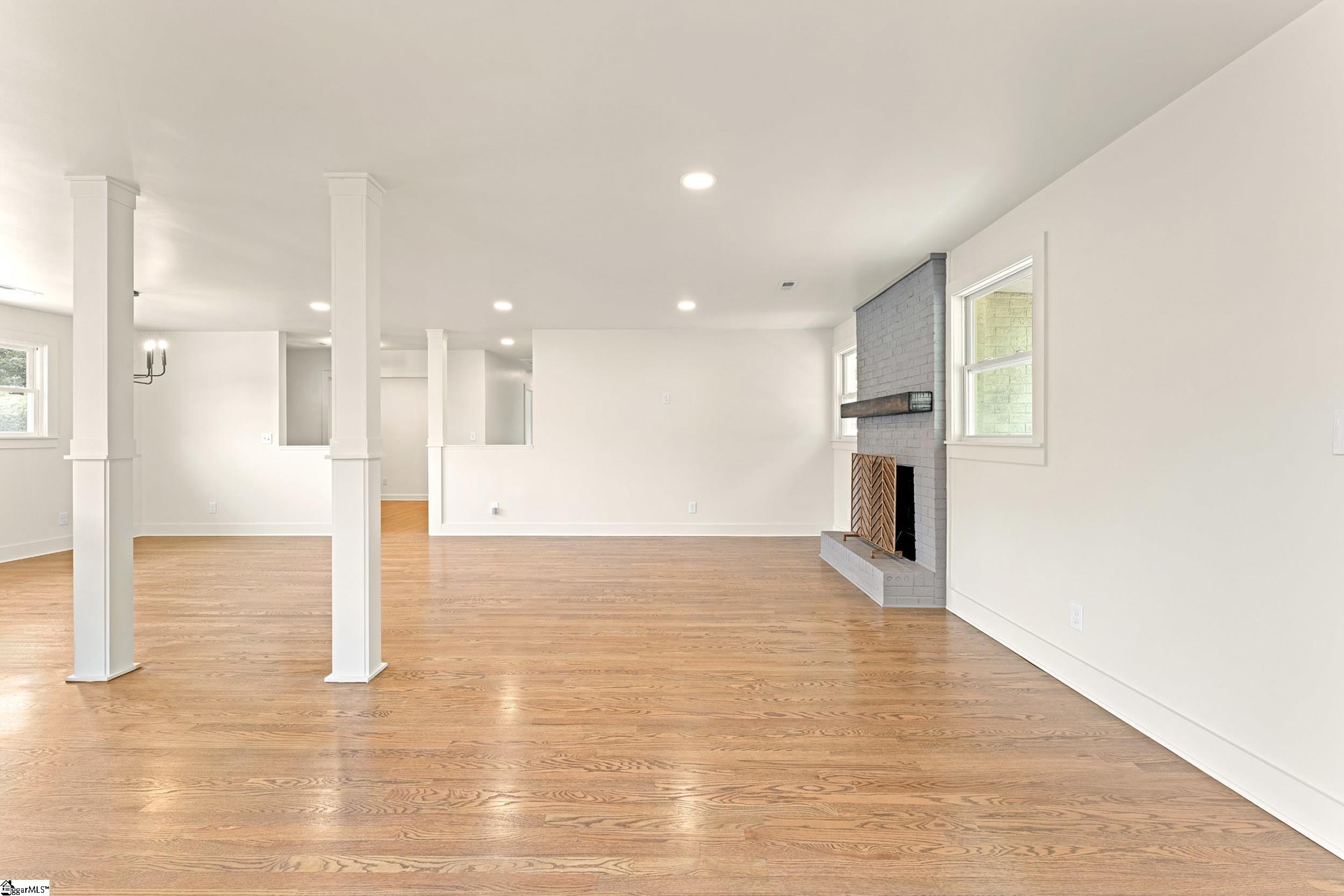 28 Kendal Green Drive Greenville, SC 29607