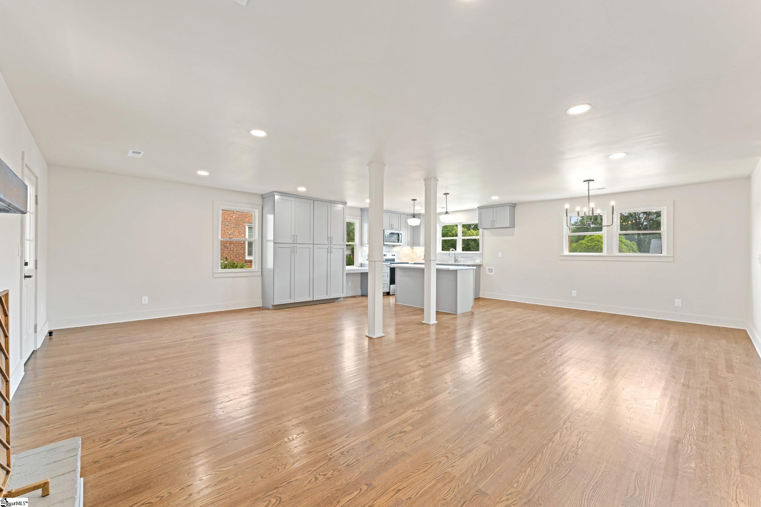 28 Kendal Green Drive Greenville, SC 29607