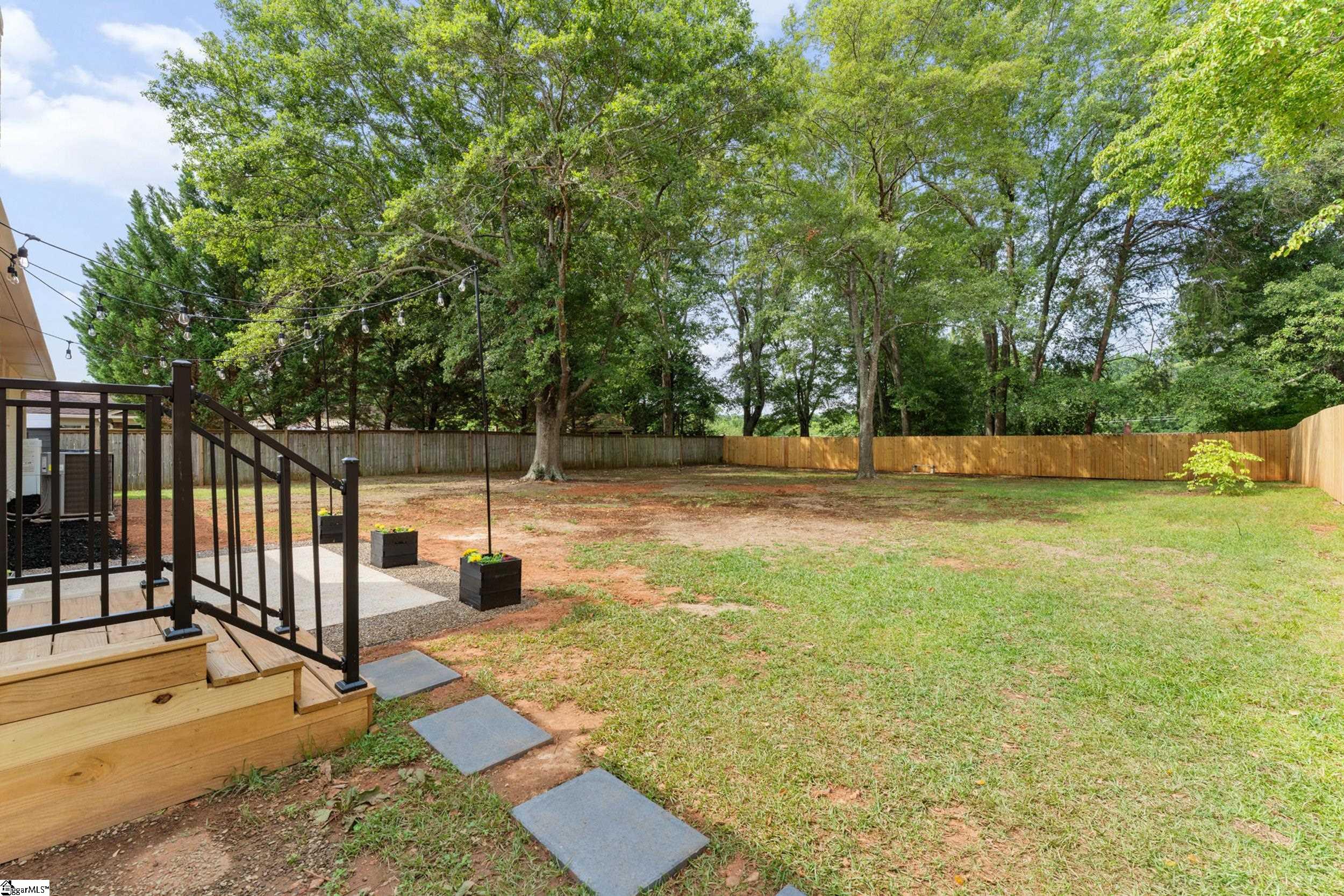28 Kendal Green Drive Greenville, SC 29607