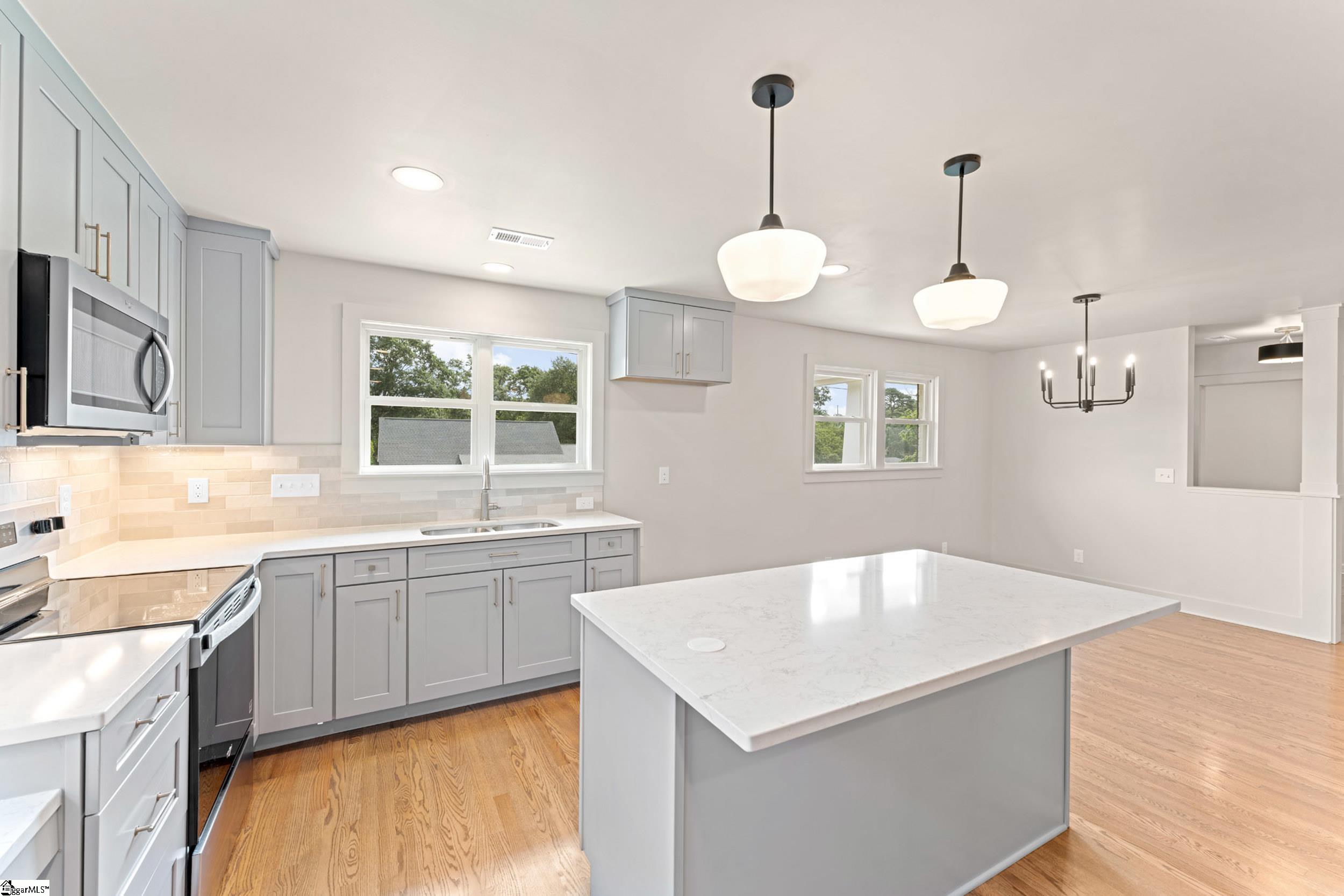 28 Kendal Green Drive Greenville, SC 29607