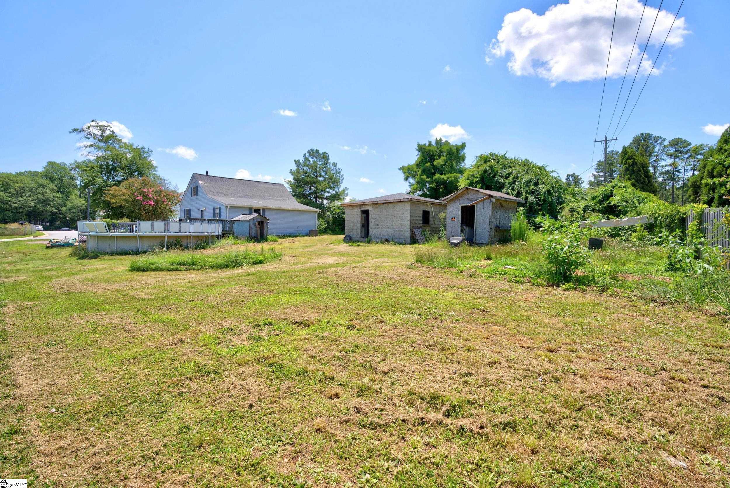 121 Hadden Heights Road Spartanburg, SC 29301