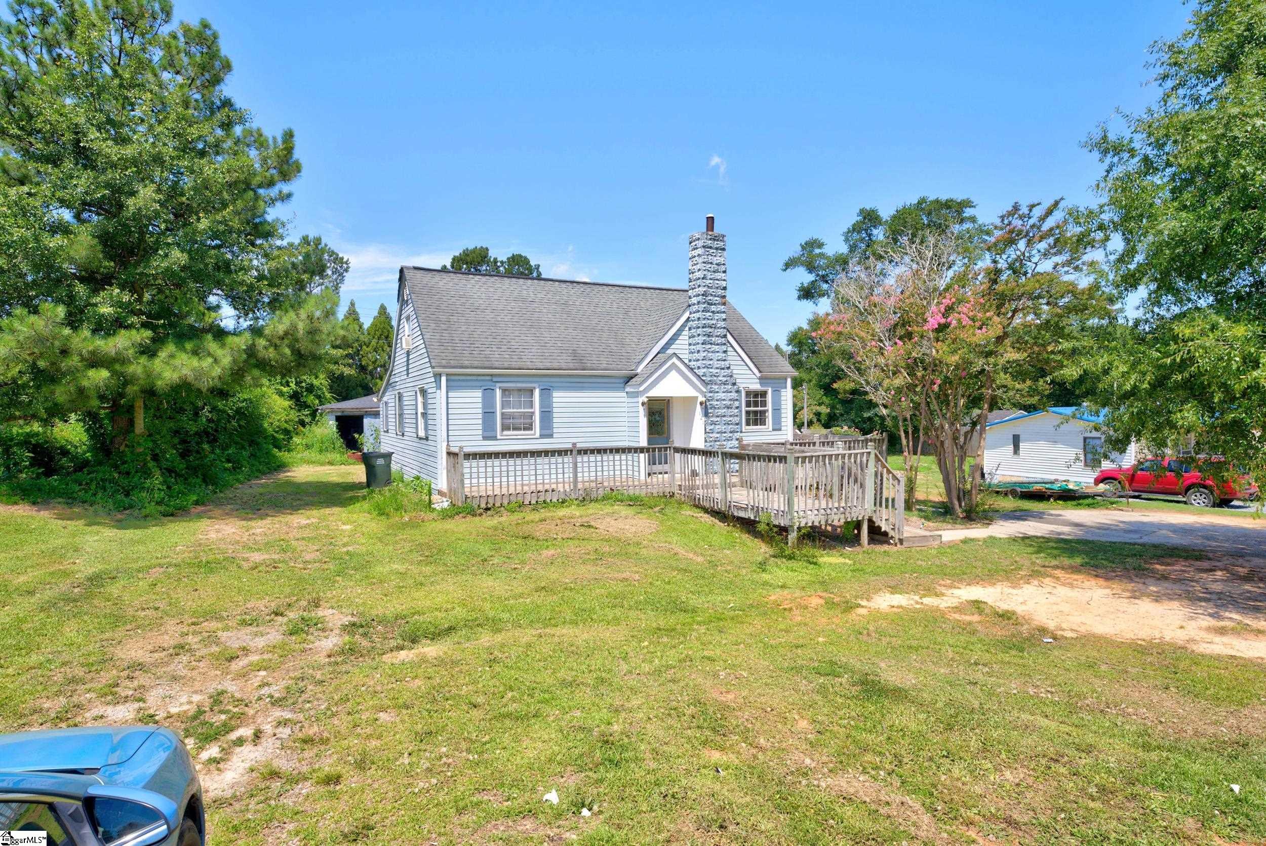 121 Hadden Heights Road Spartanburg, SC 29301