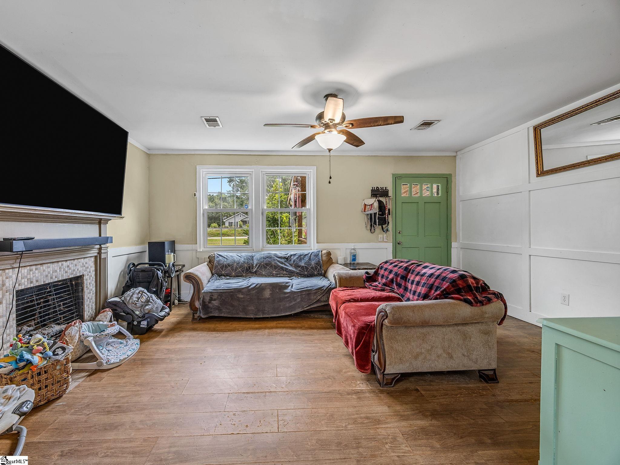 722 Syphrit Road Wellford, SC 28385
