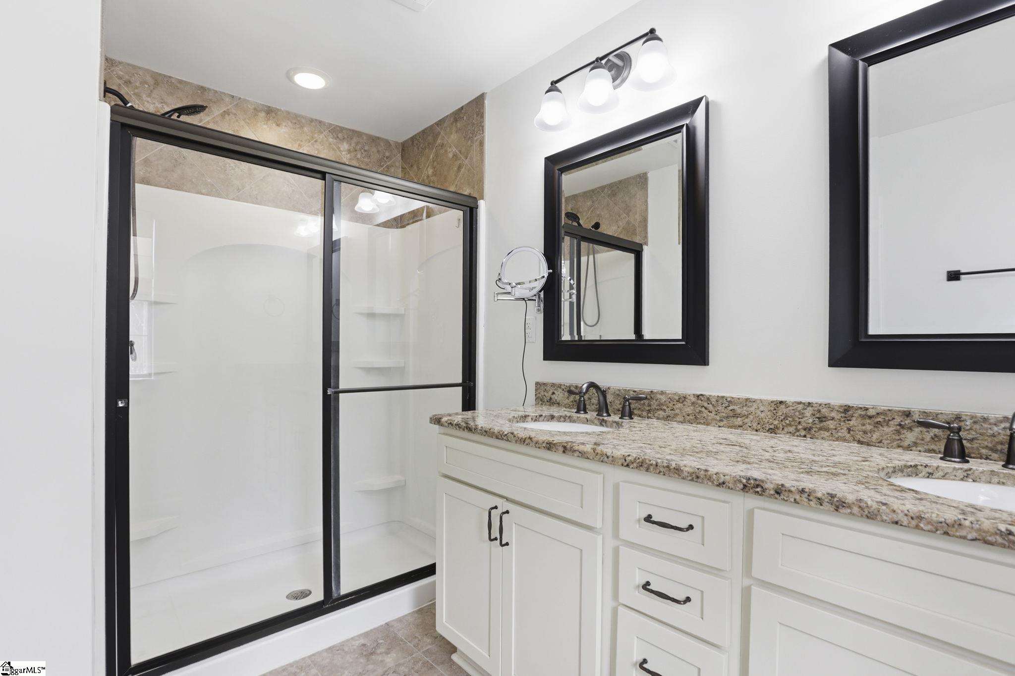 1301 Winding Way Taylors, SC 29687-4449
