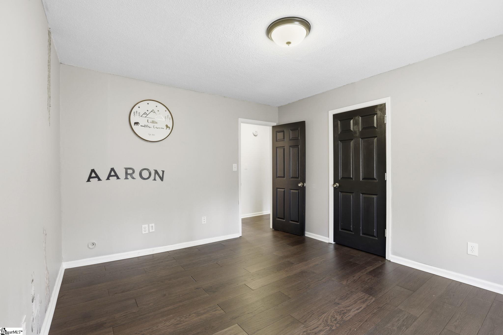 1301 Winding Way Taylors, SC 29687-4449