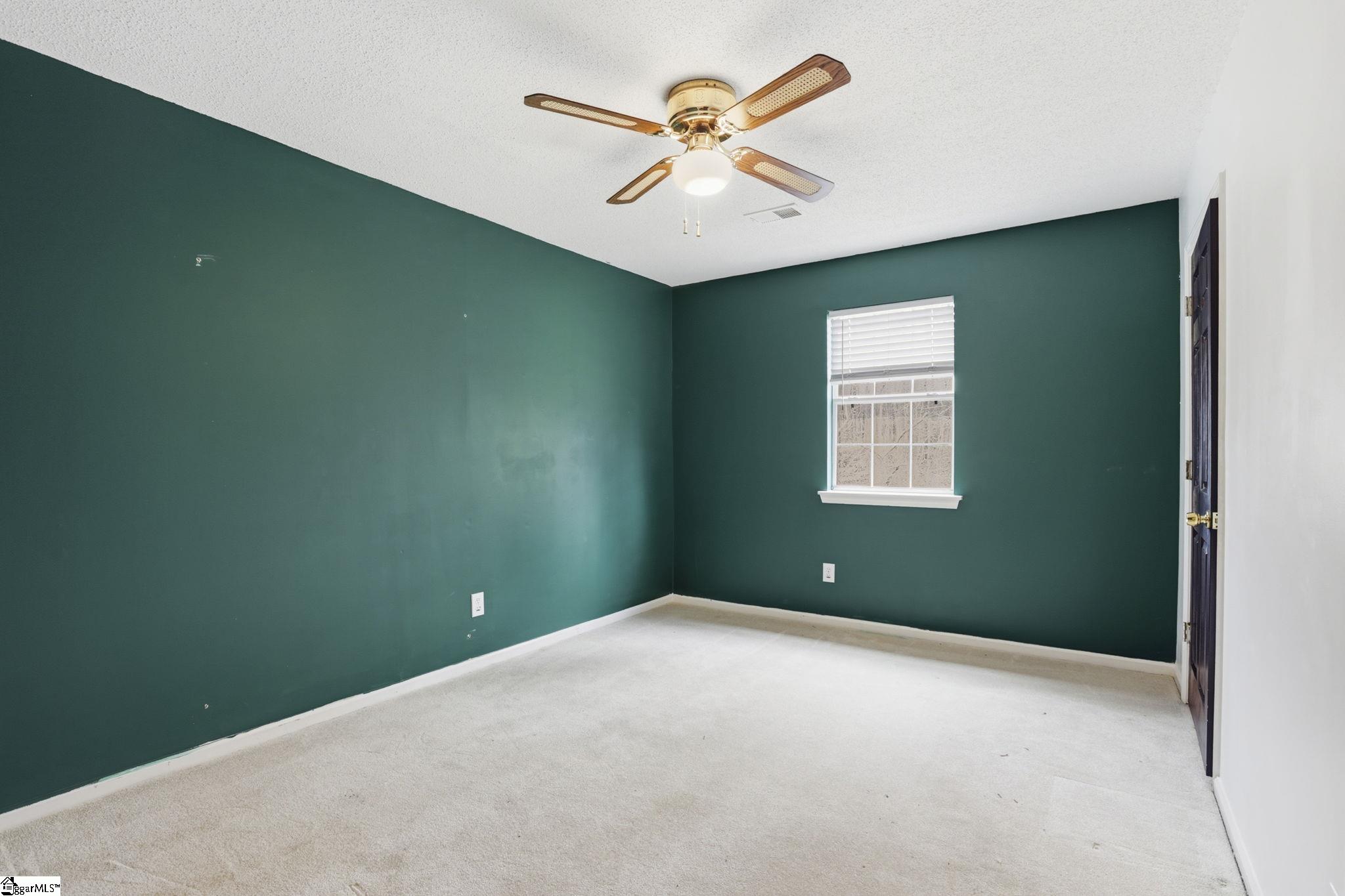 1301 Winding Way Taylors, SC 29687-4449