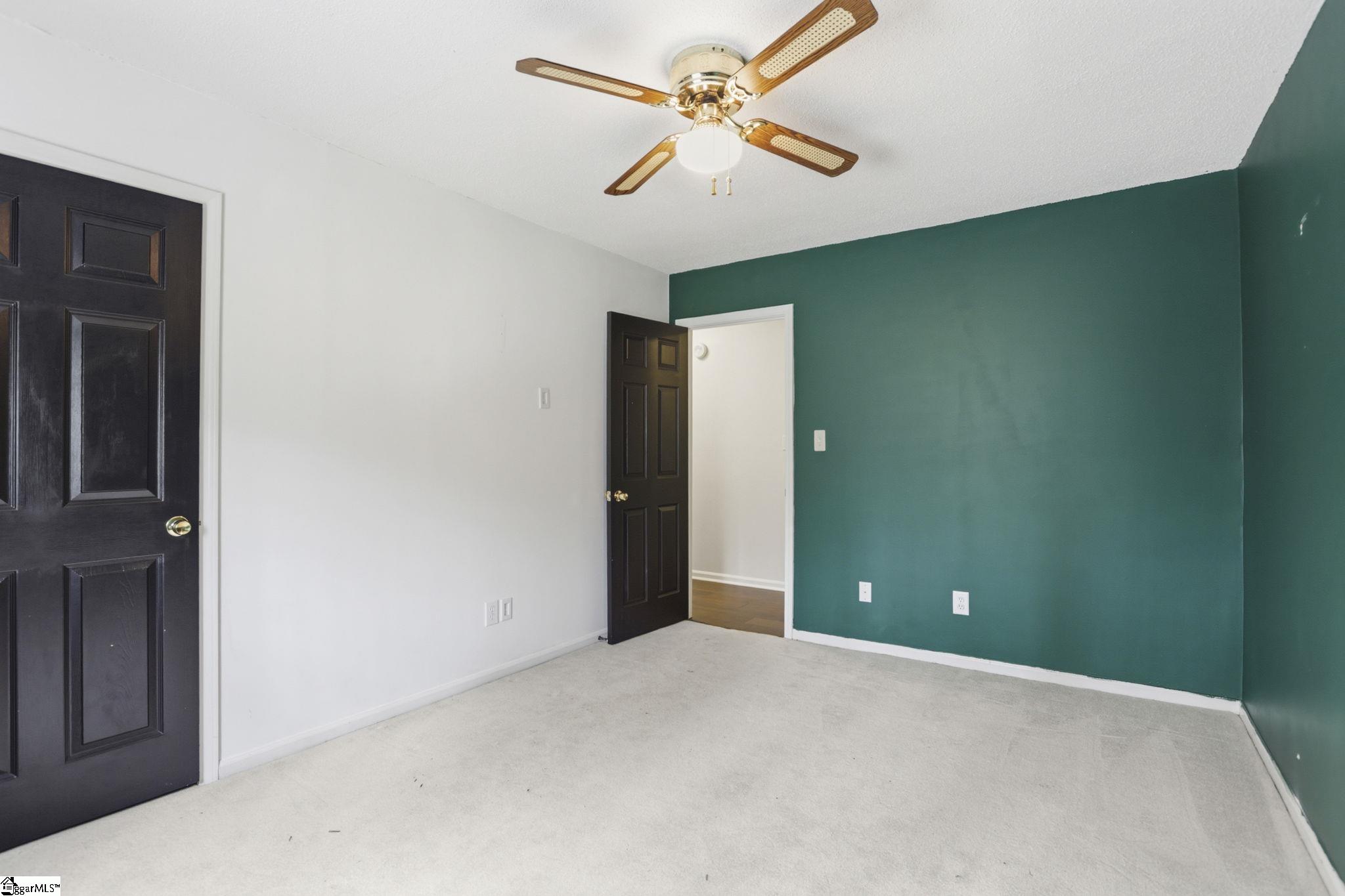 1301 Winding Way Taylors, SC 29687-4449