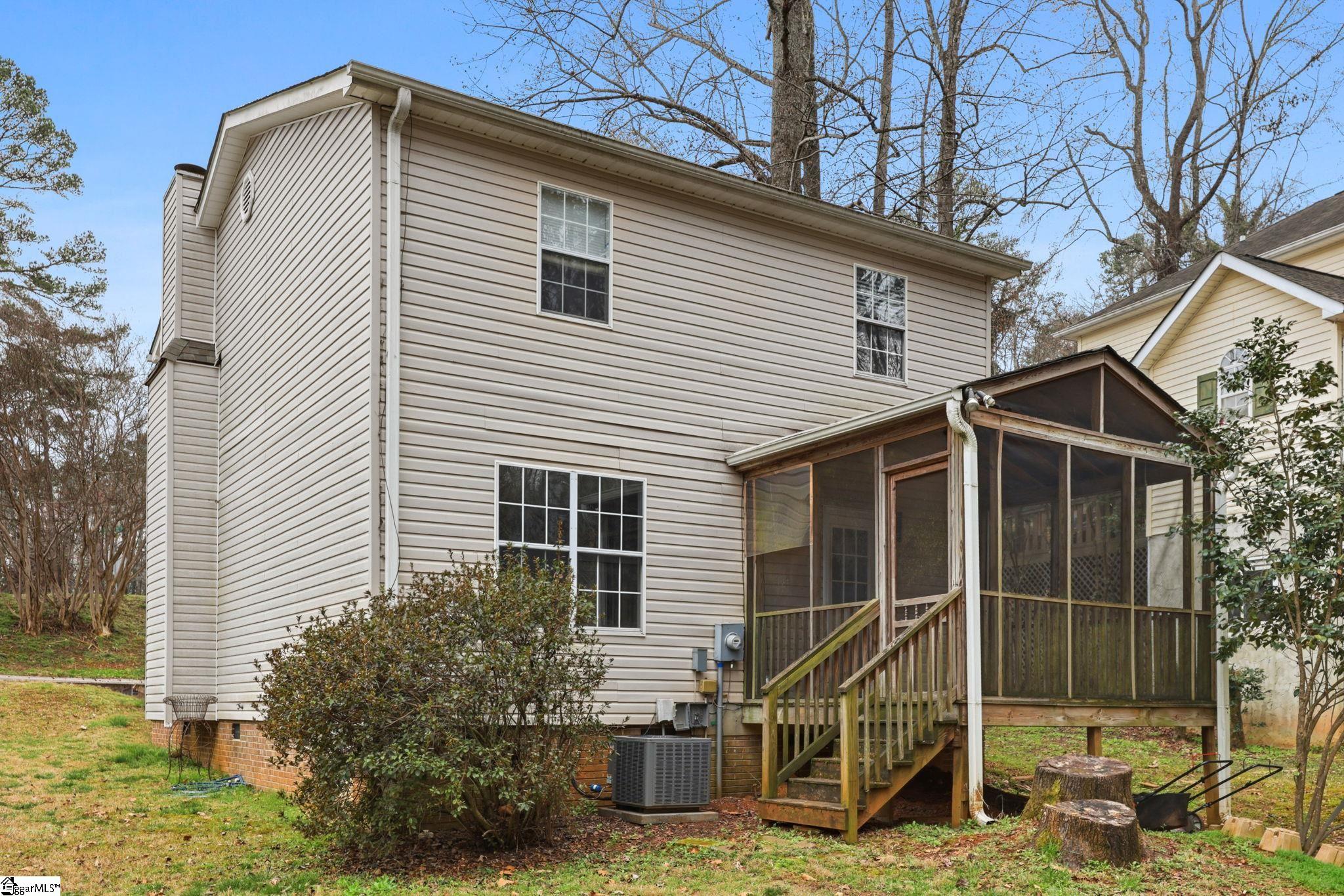 1301 Winding Way Taylors, SC 29687-4449