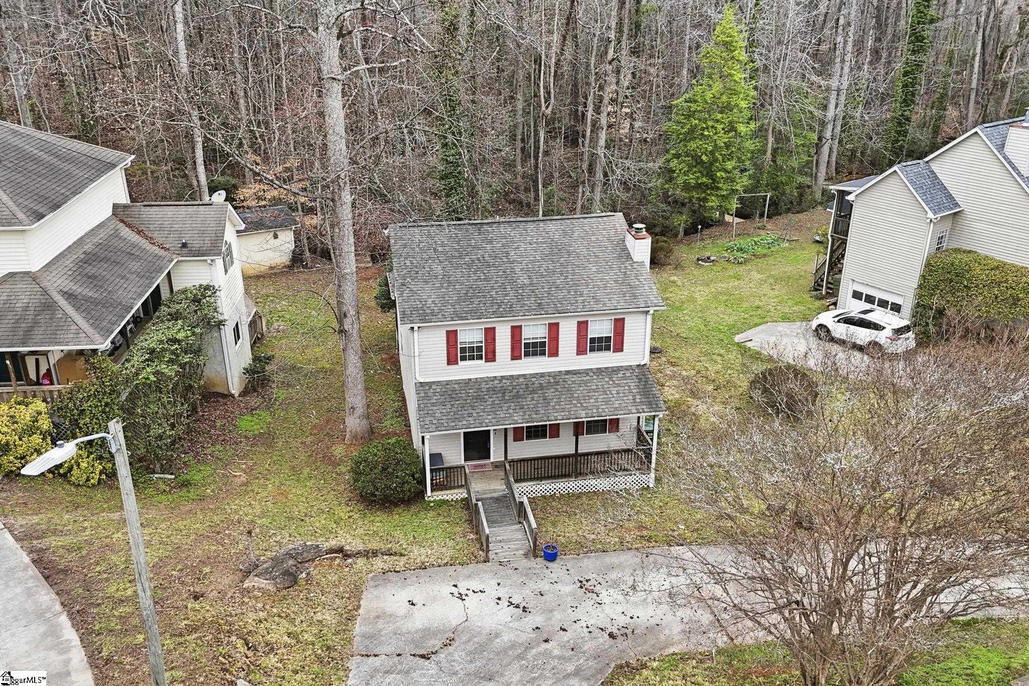 1301 Winding Way Taylors, SC 29687-4449