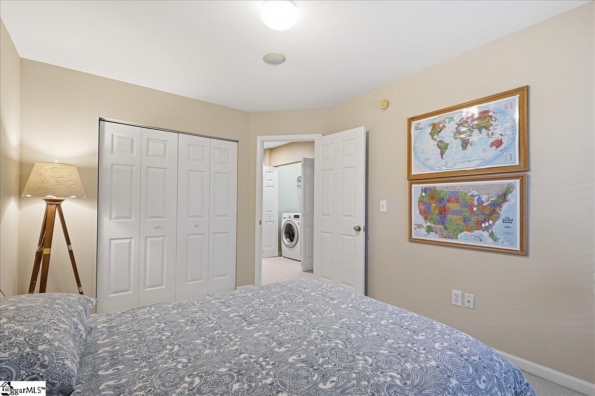 16 Rock Side Court Greenville, SC 29615