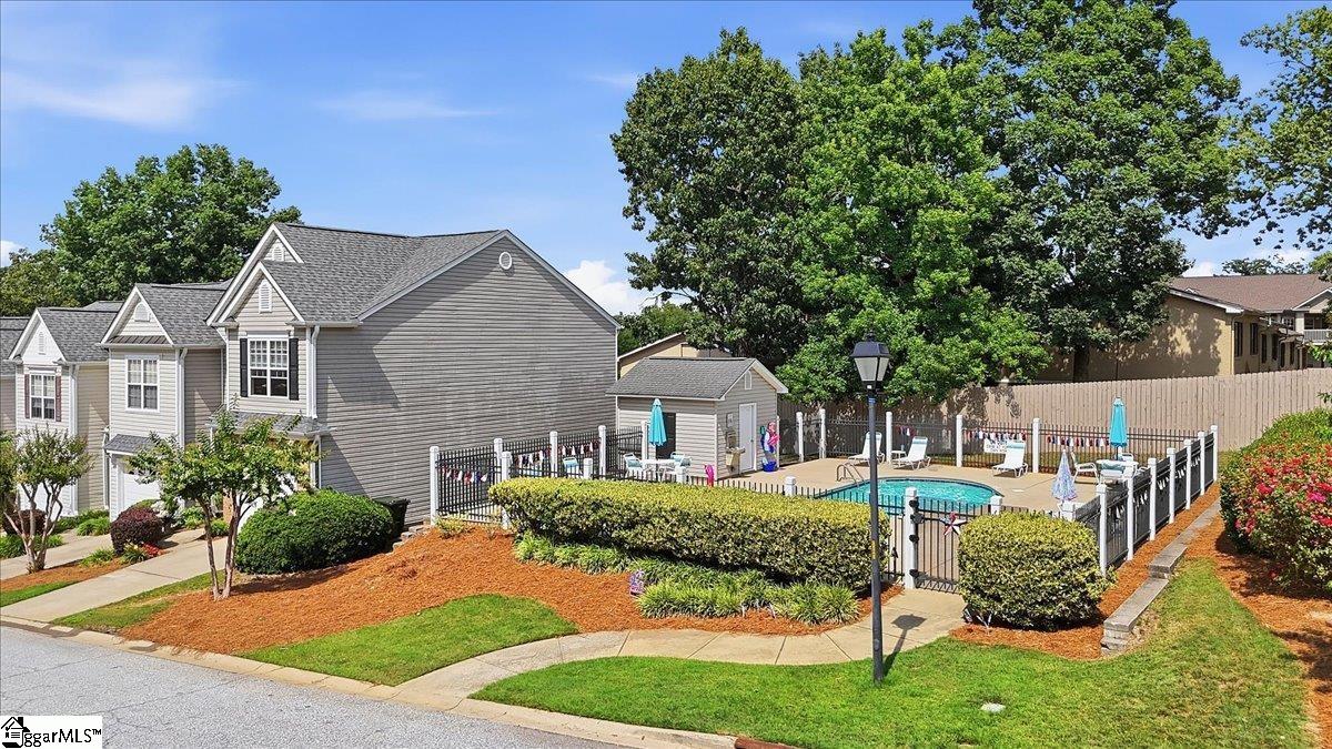 16 Rock Side Court Greenville, SC 29615