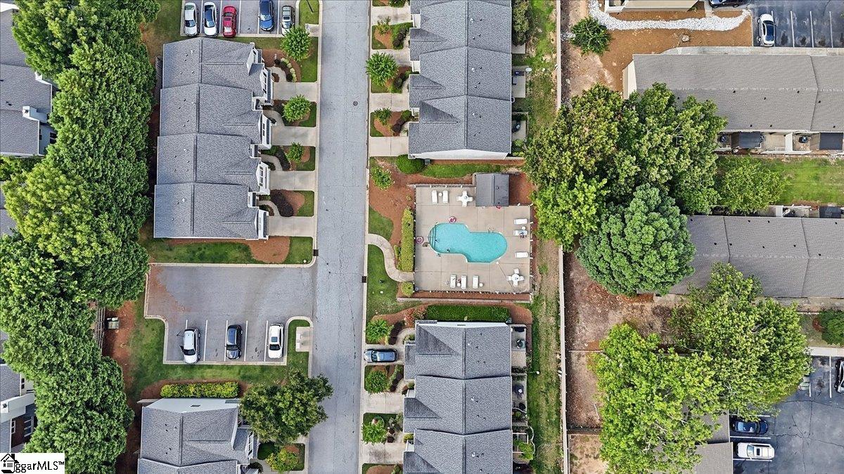 16 Rock Side Court Greenville, SC 29615