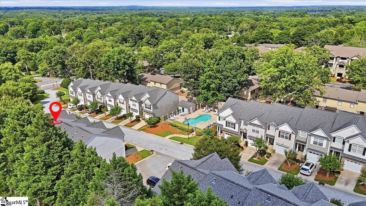 16 Rock Side Court Greenville, SC 29615