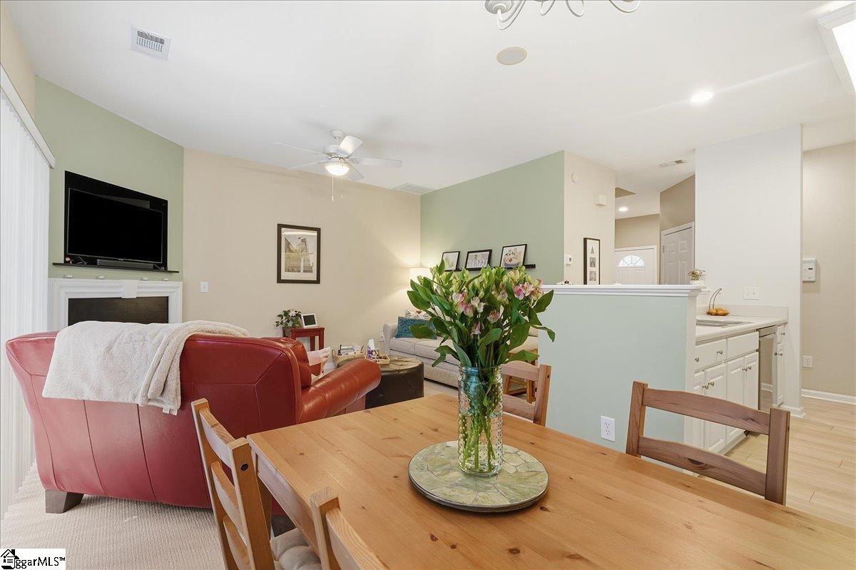 16 Rock Side Court Greenville, SC 29615