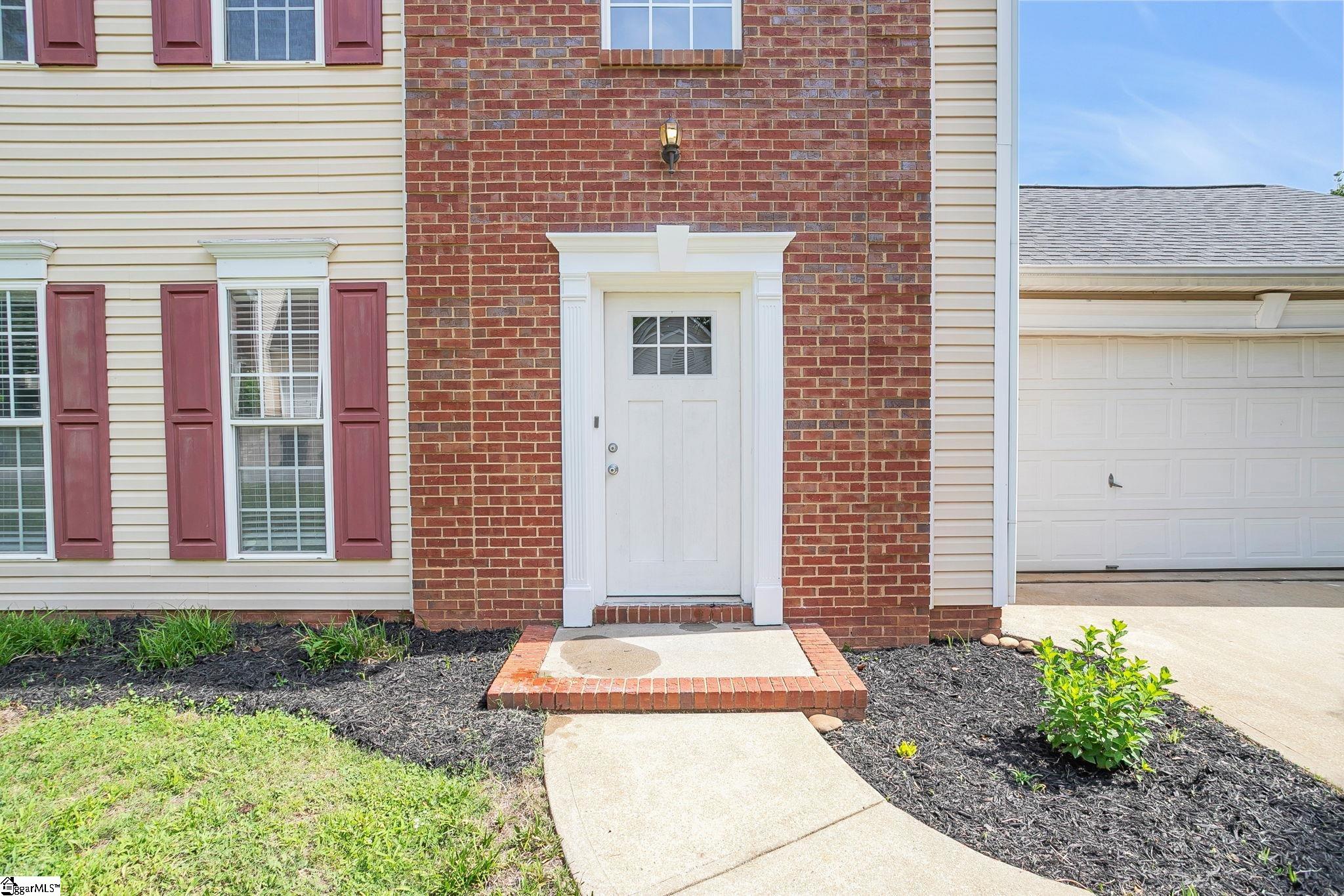 15 Crossview Drive Simpsonville, SC 29680