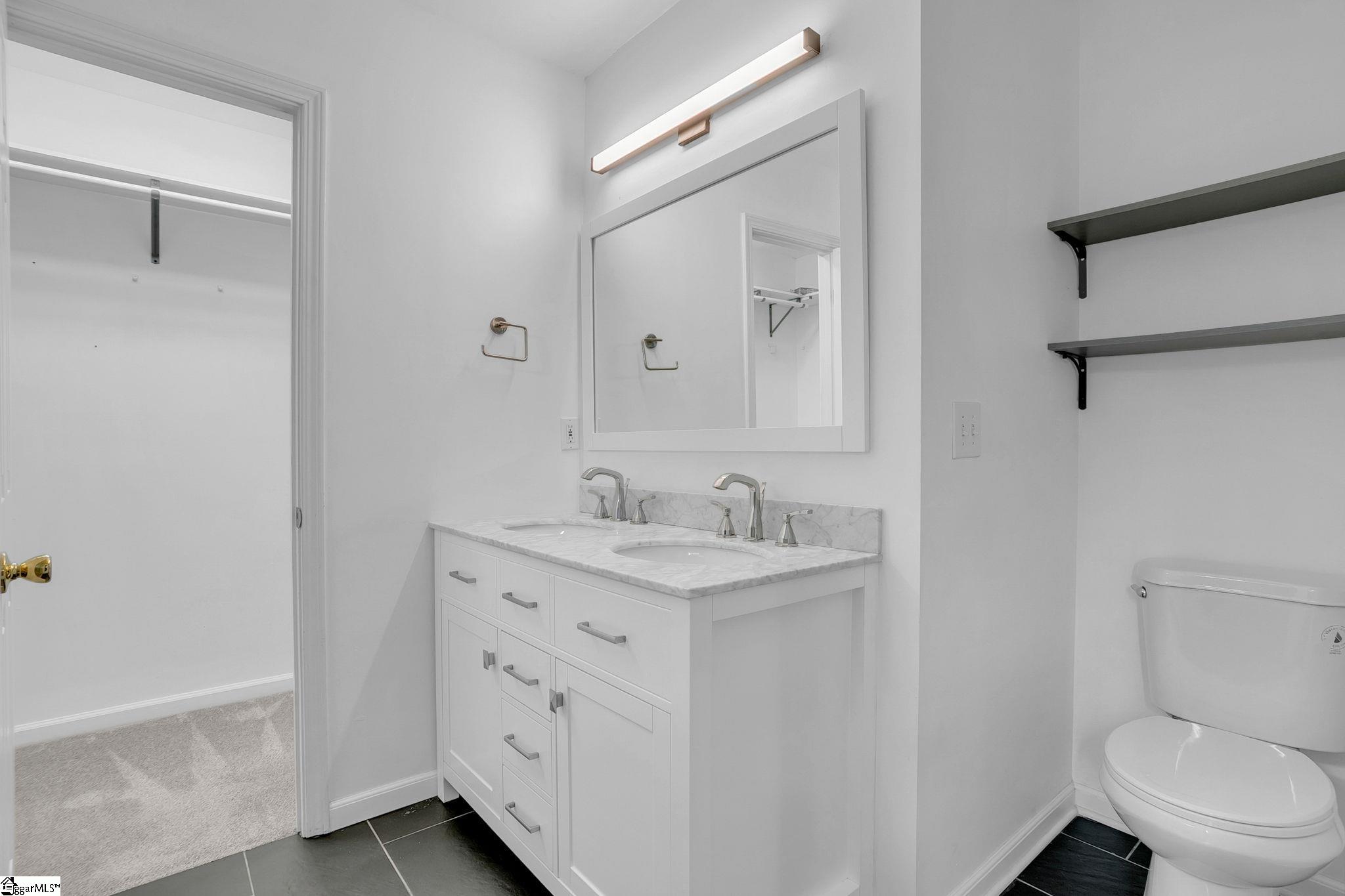 15 Crossview Drive Simpsonville, SC 29680