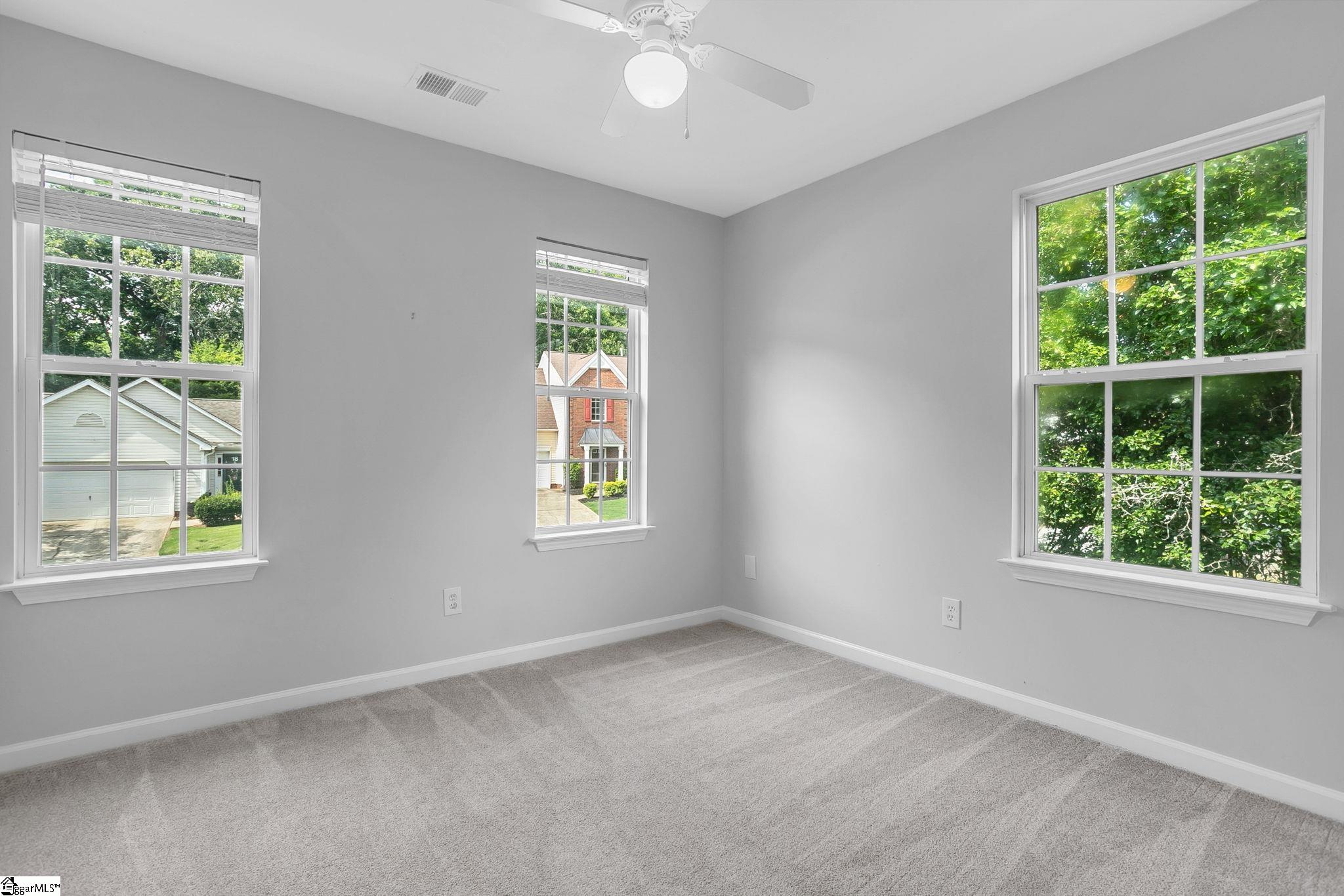 15 Crossview Drive Simpsonville, SC 29680