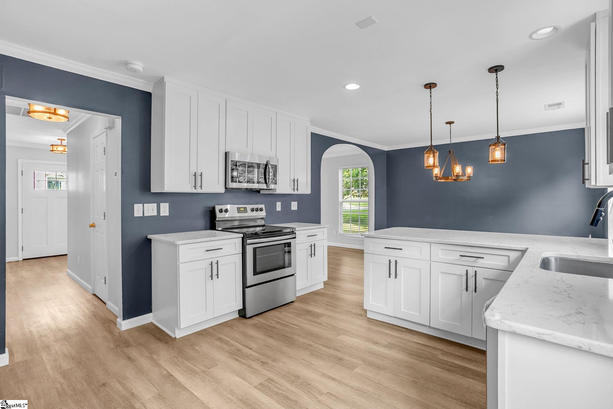 15 Crossview Drive Simpsonville, SC 29680