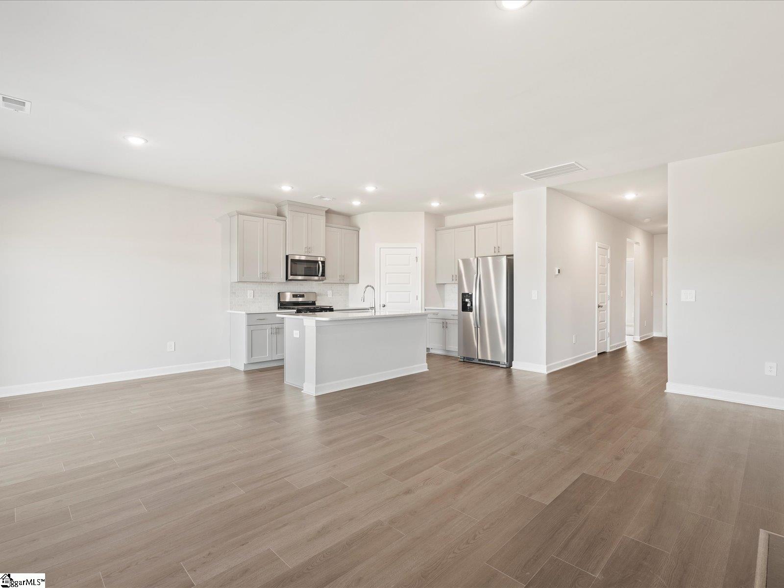 935 Rising Oak Court Spartanburg, SC 29301