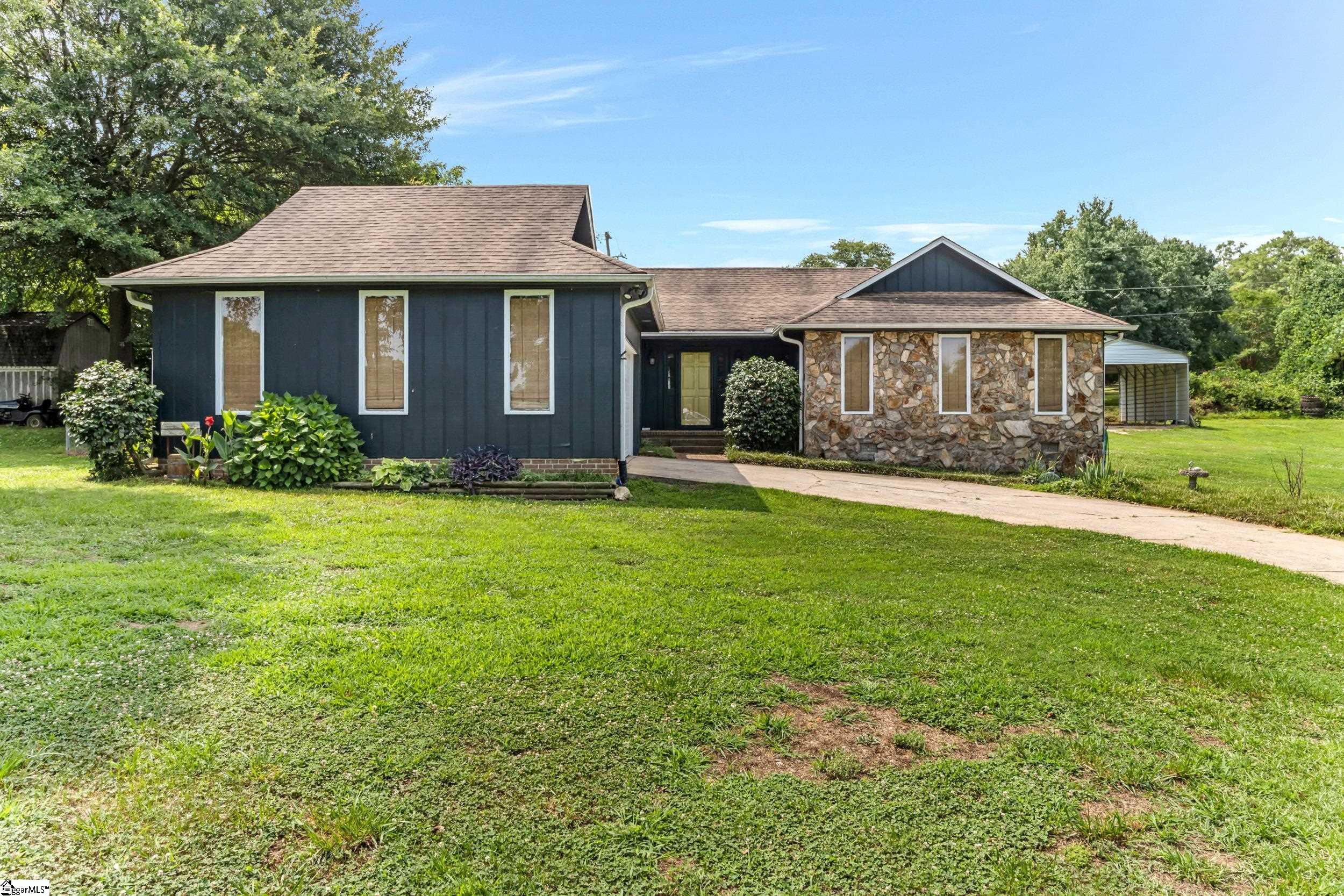 234 Country Glen Pelzer, SC 29796