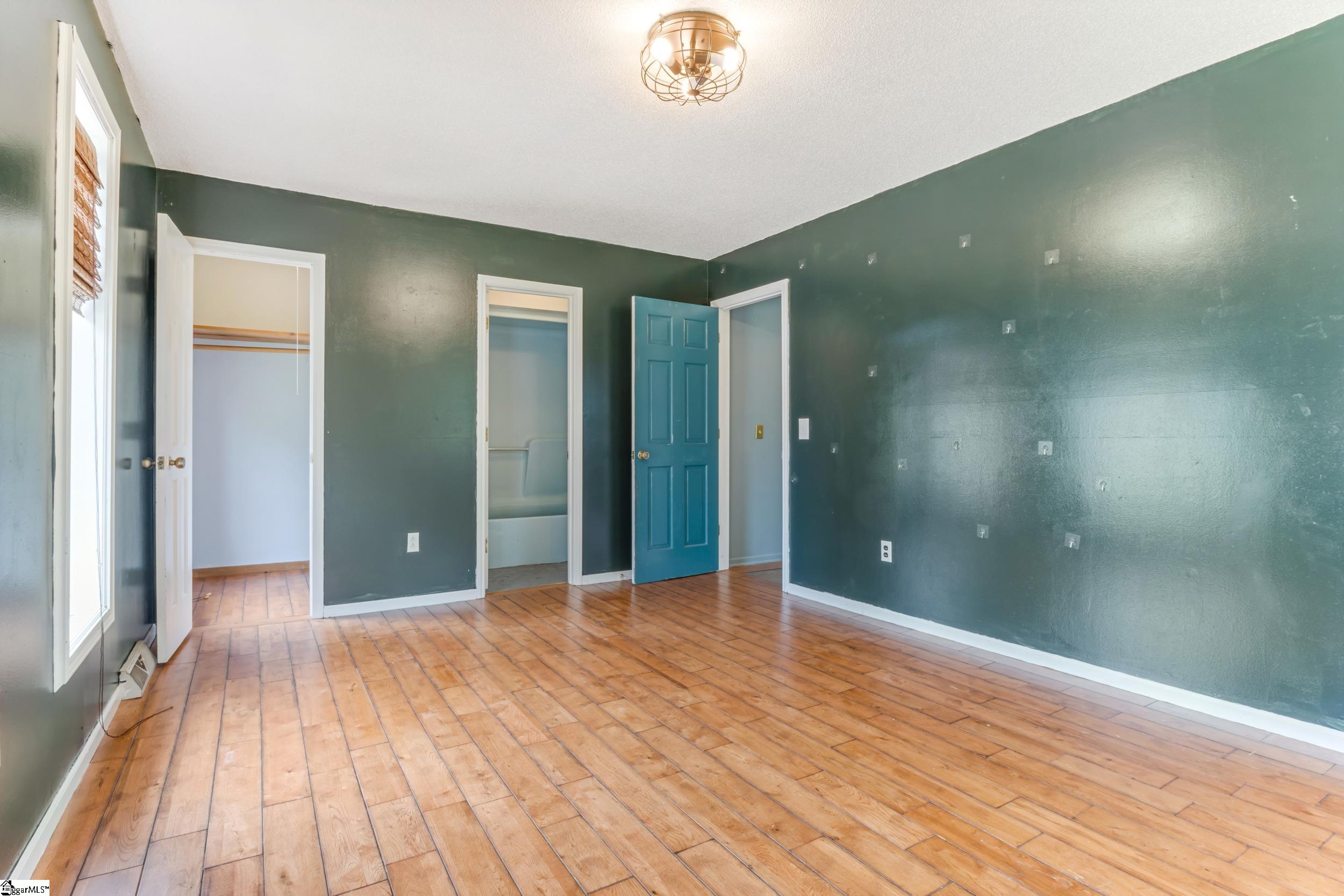 234 Country Glen Pelzer, SC 29796