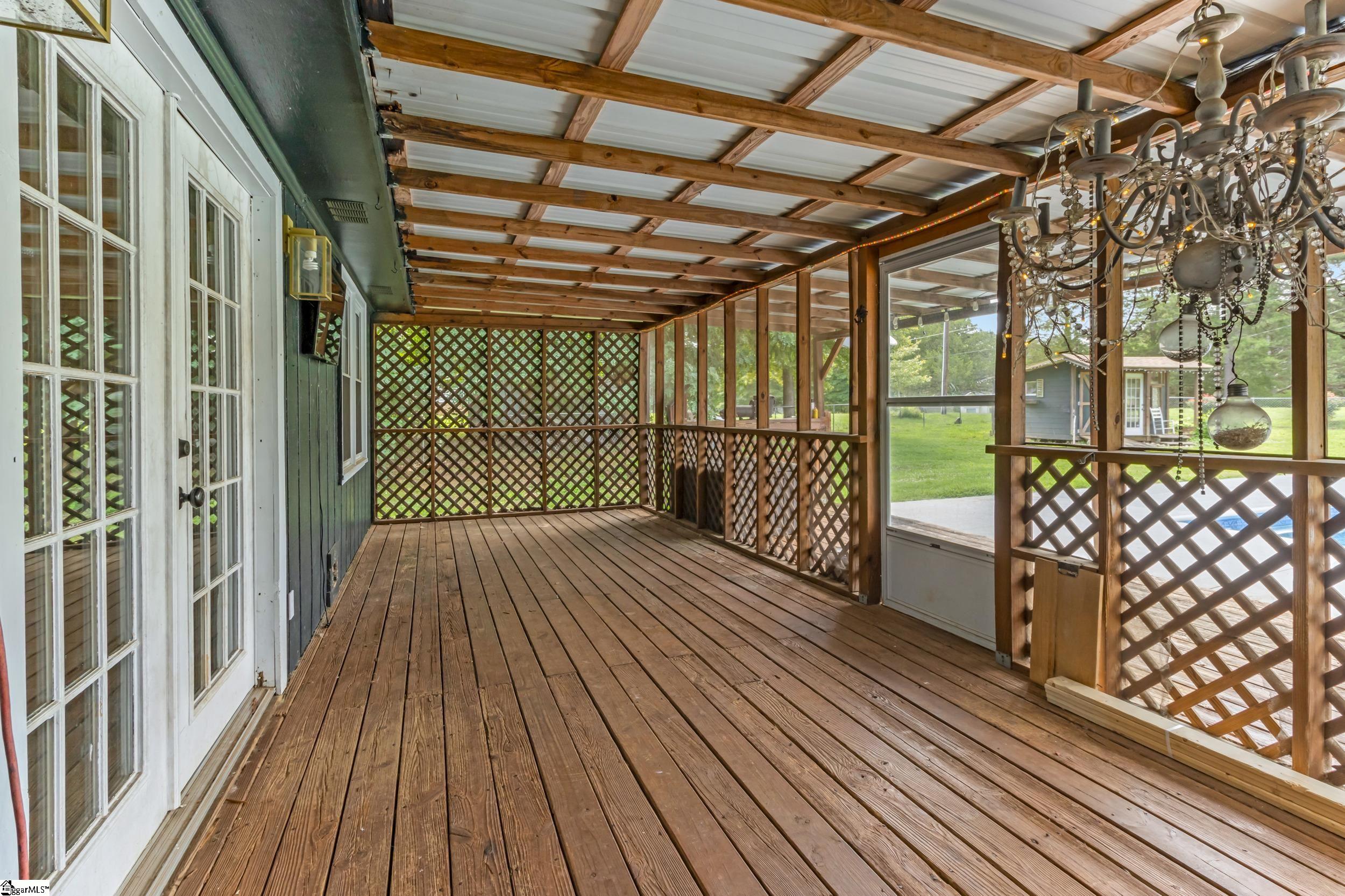 234 Country Glen Pelzer, SC 29796