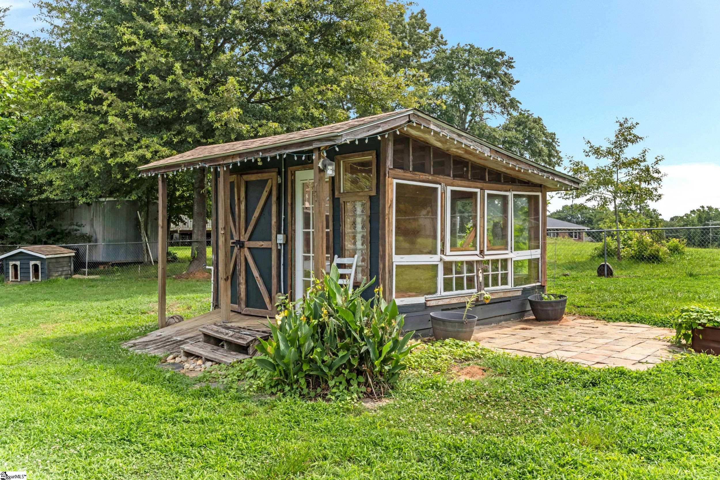 234 Country Glen Pelzer, SC 29796