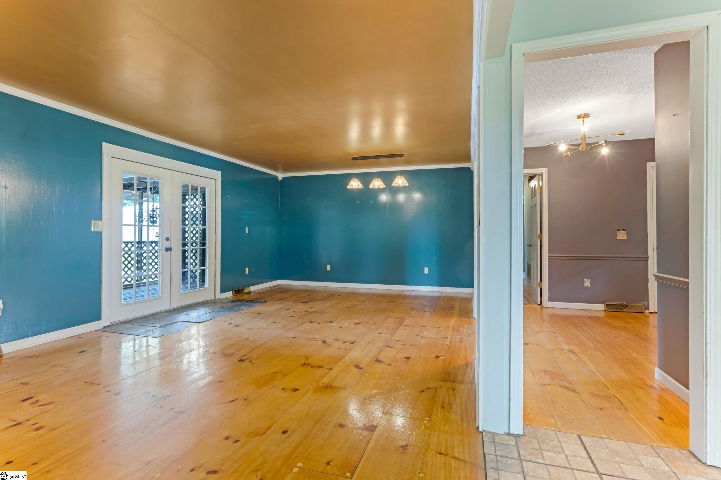 234 Country Glen Pelzer, SC 29796