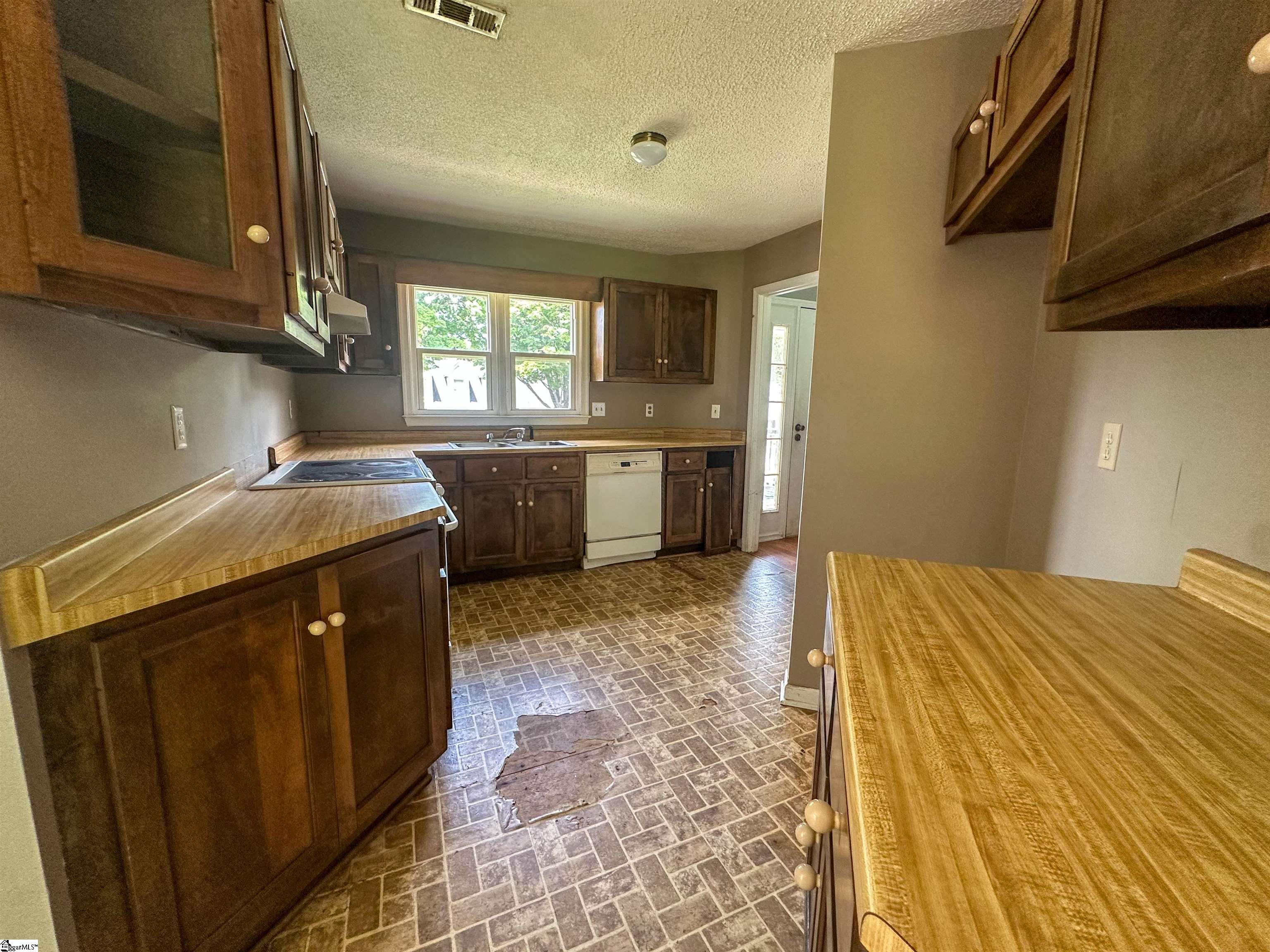209 S Chancelor Drive Simpsonville, SC 29681