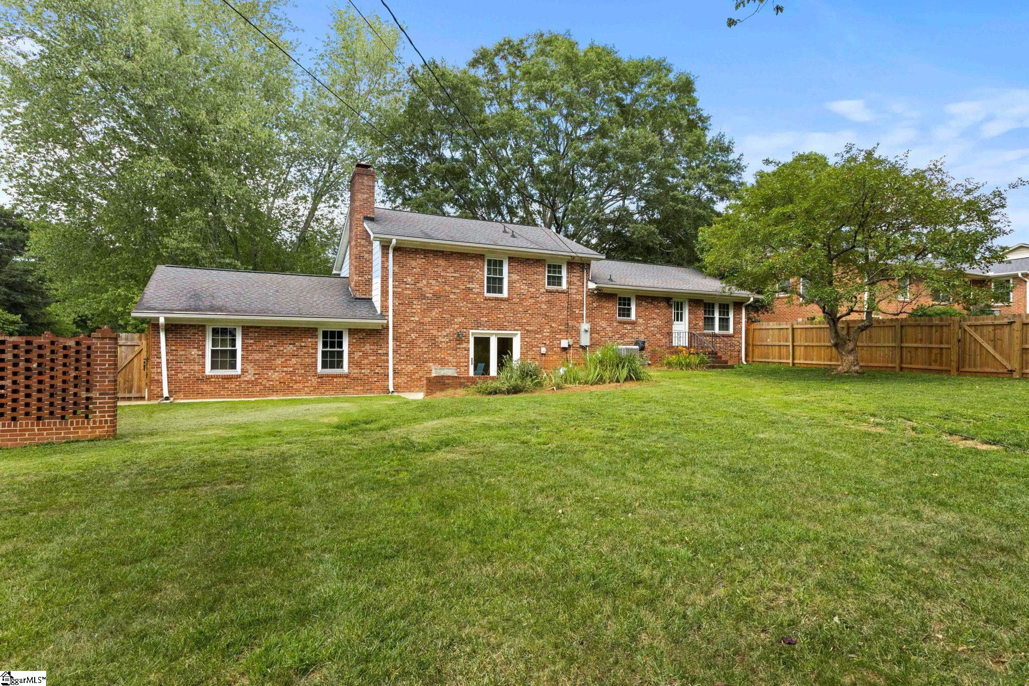 113 Abingdon Way Greenville, SC 29615