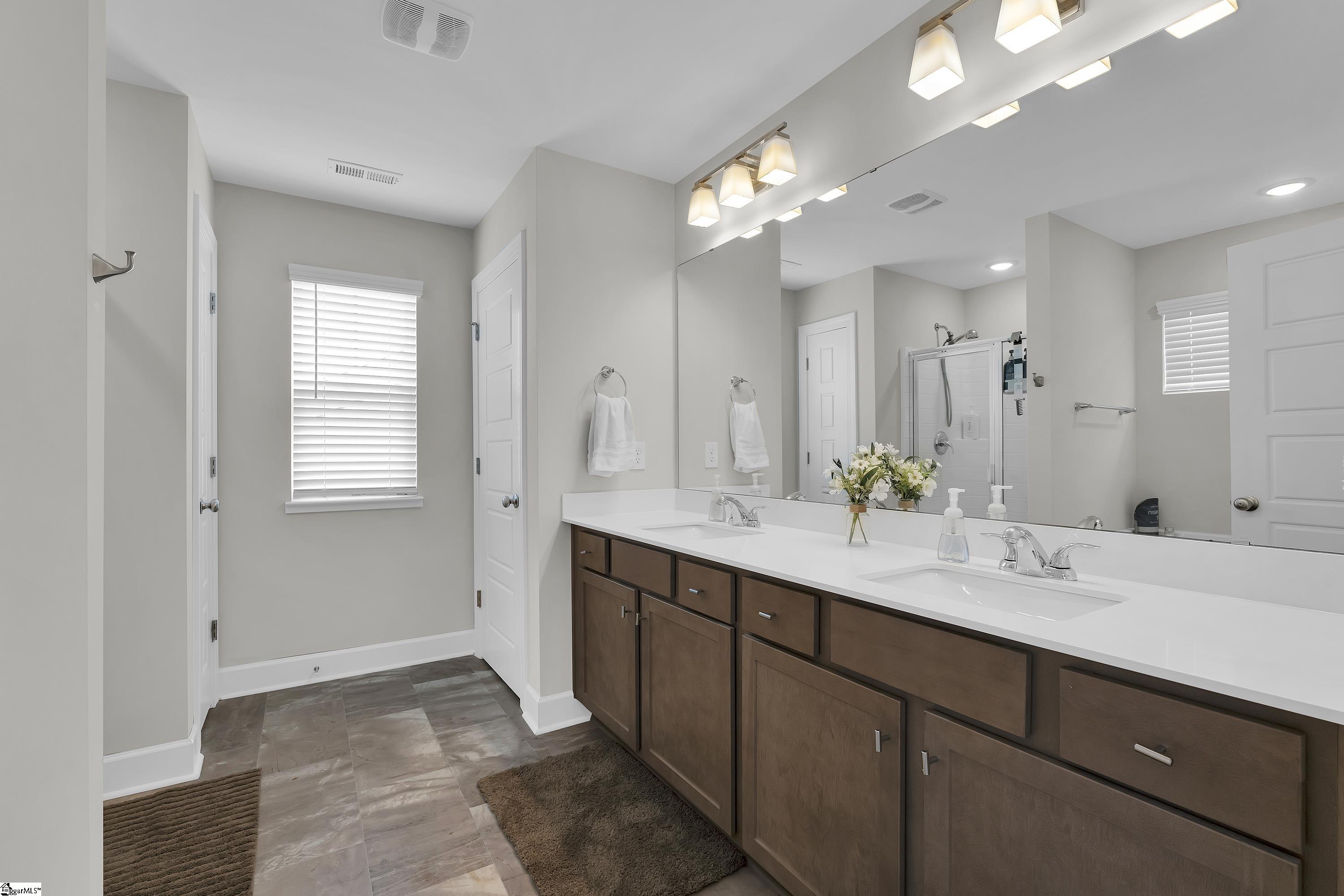 311 Hollenbeck Place Greenville, SC 29607