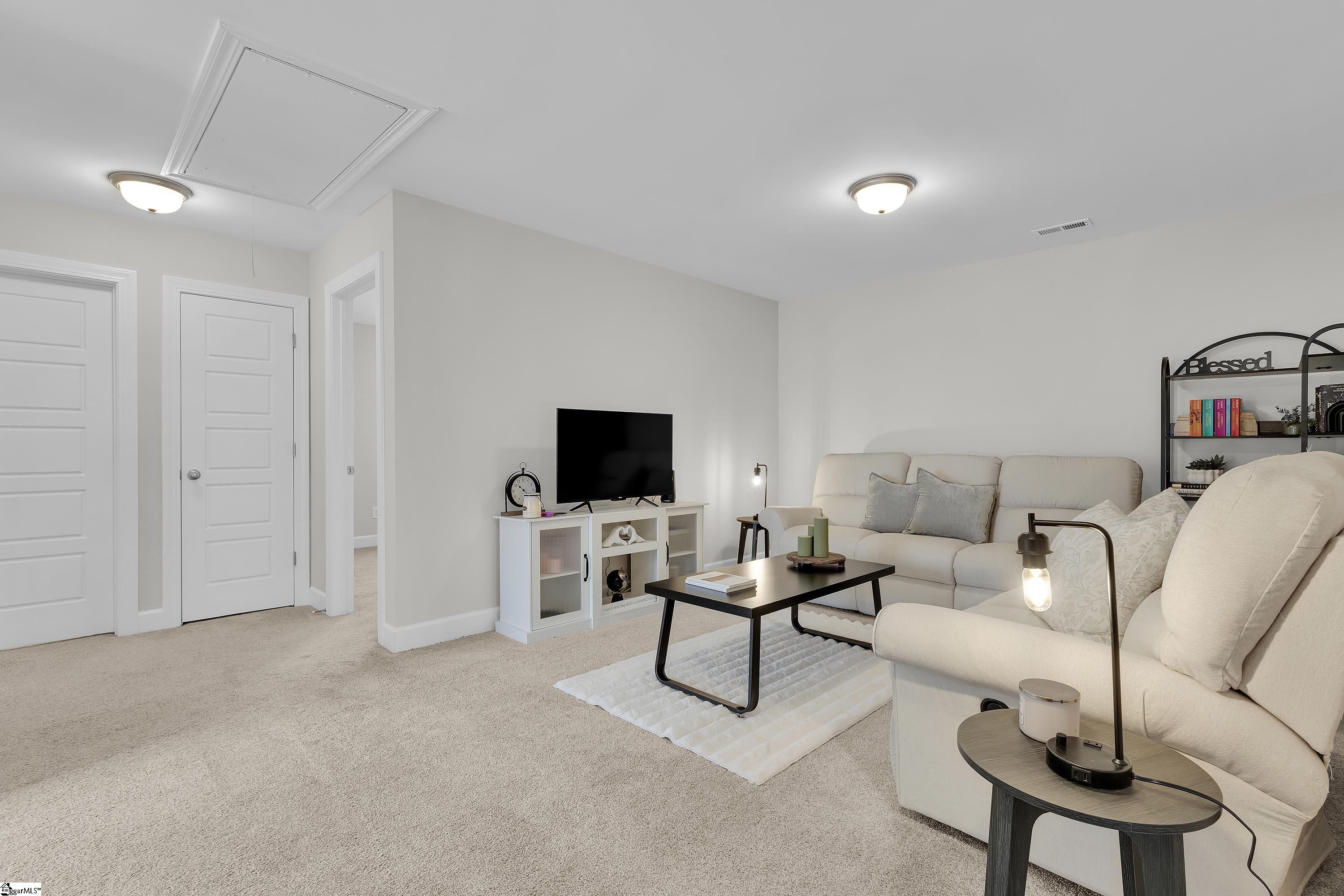 311 Hollenbeck Place Greenville, SC 29607