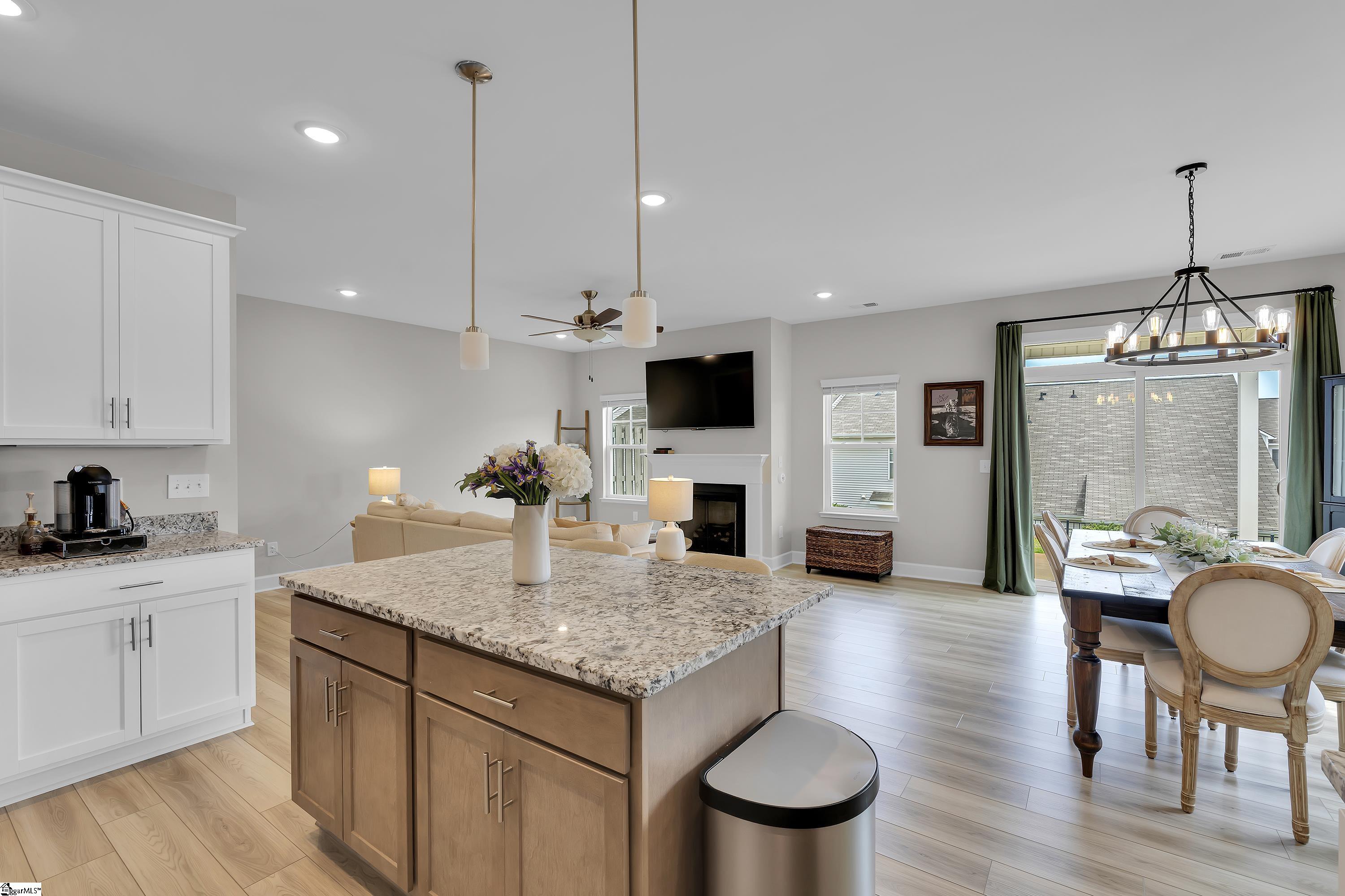 311 Hollenbeck Place Greenville, SC 29607