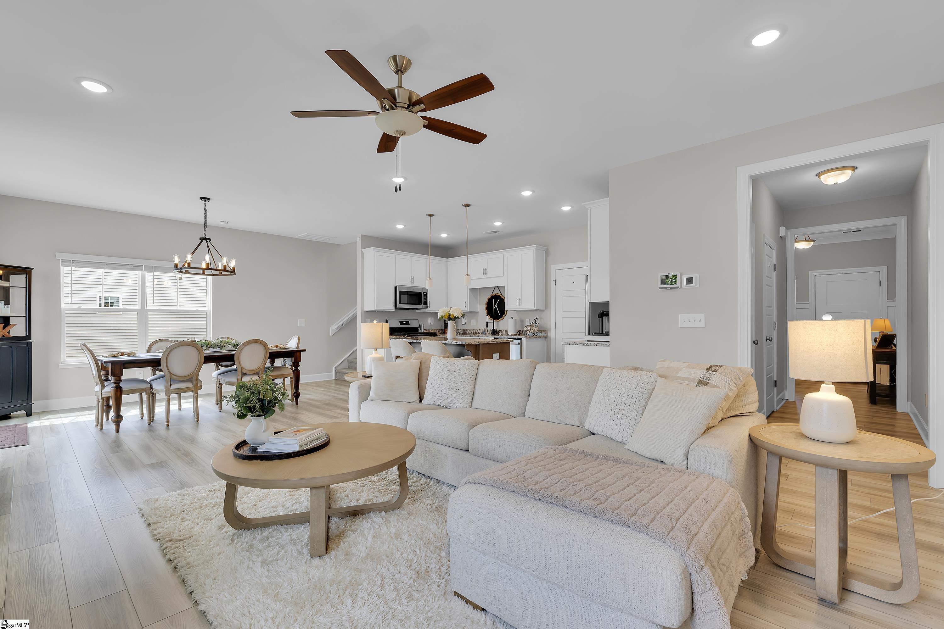 311 Hollenbeck Place Greenville, SC 29607